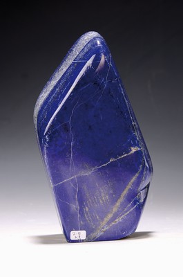 Image Lapislazuli in Freiform, Afghanistan, leicht rhomboide Form, Pyrit und ...