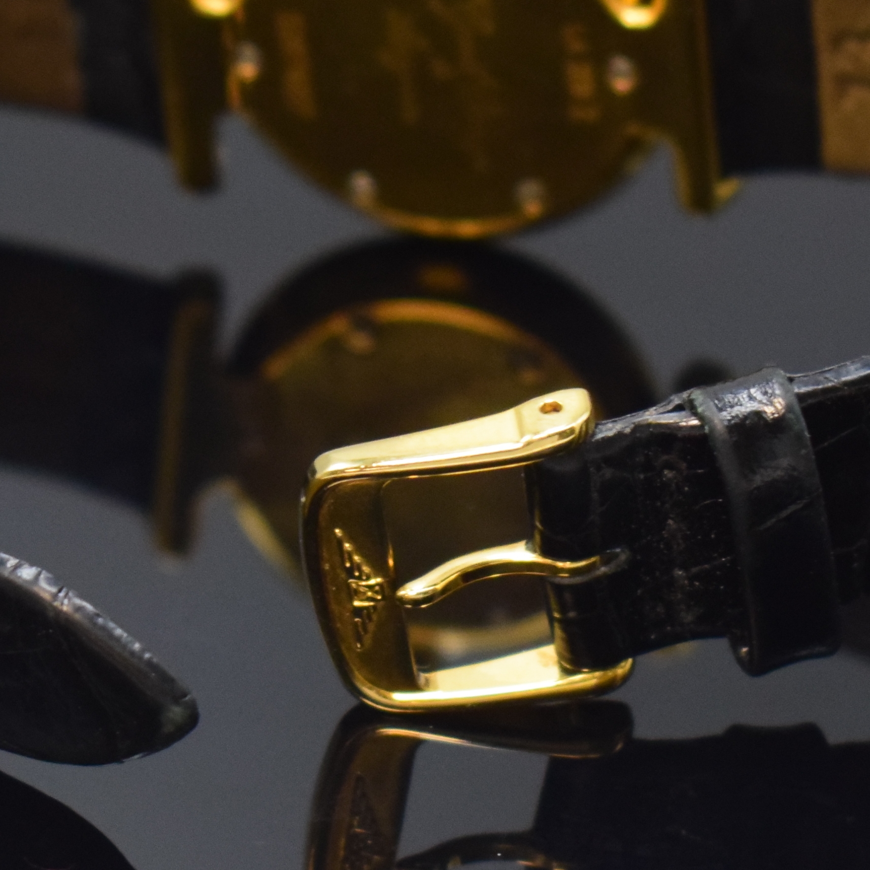 Detail b: LONGINES La Grande Classic vergoldete Damenarmbanduhr Referenz L4 209 2, Schweiz um 2000, quartz, 2-tlg. Geh., über Boden 6- fach verschr., orig. ...