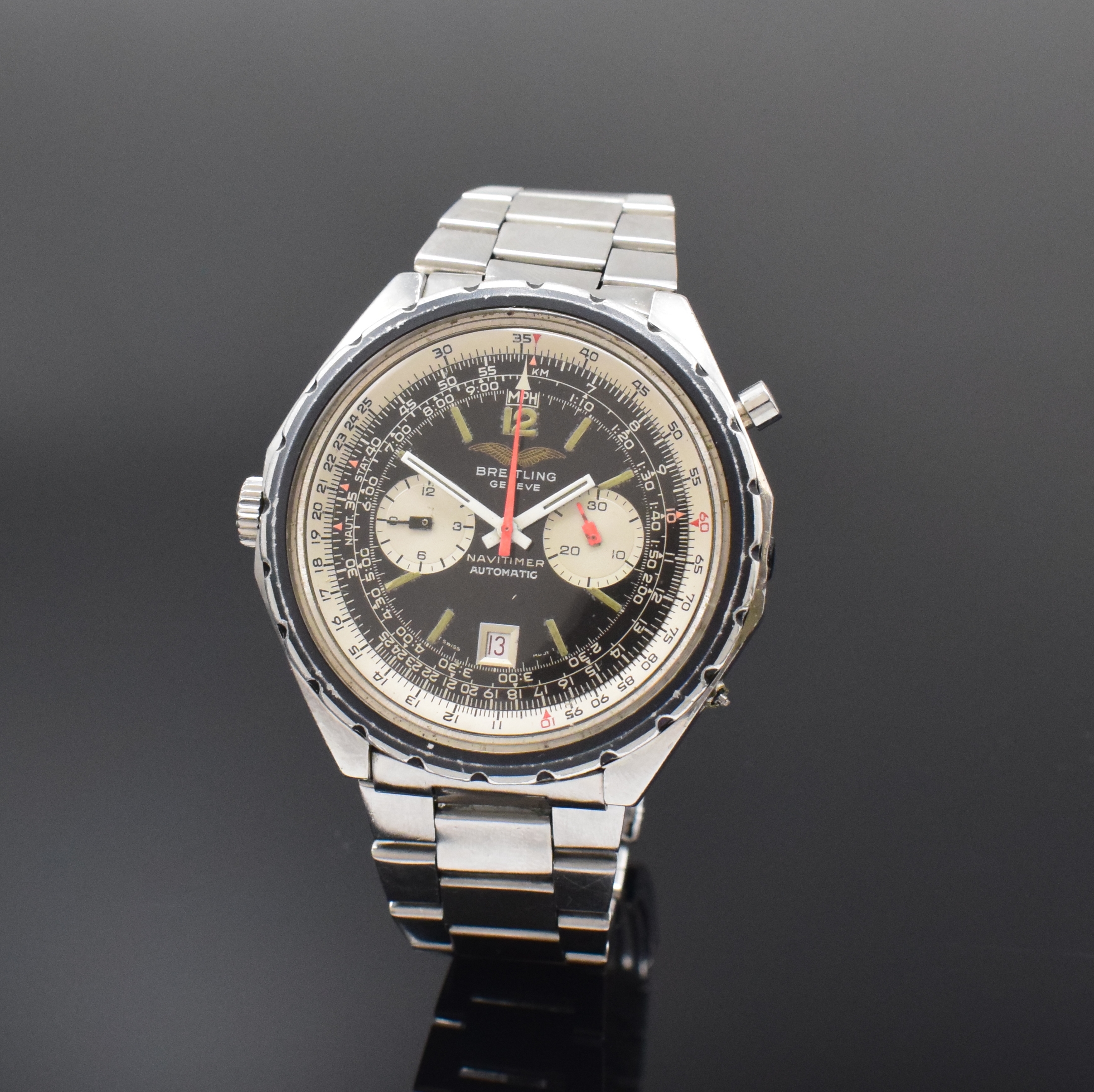 BREITLING Navitimer Fliegerchronograph der irakischen Luftwaffe in Stahl/Stahlband Referenz 1806, Schweiz um 1977, Automatik, verschr. Geh., Boden m. ...