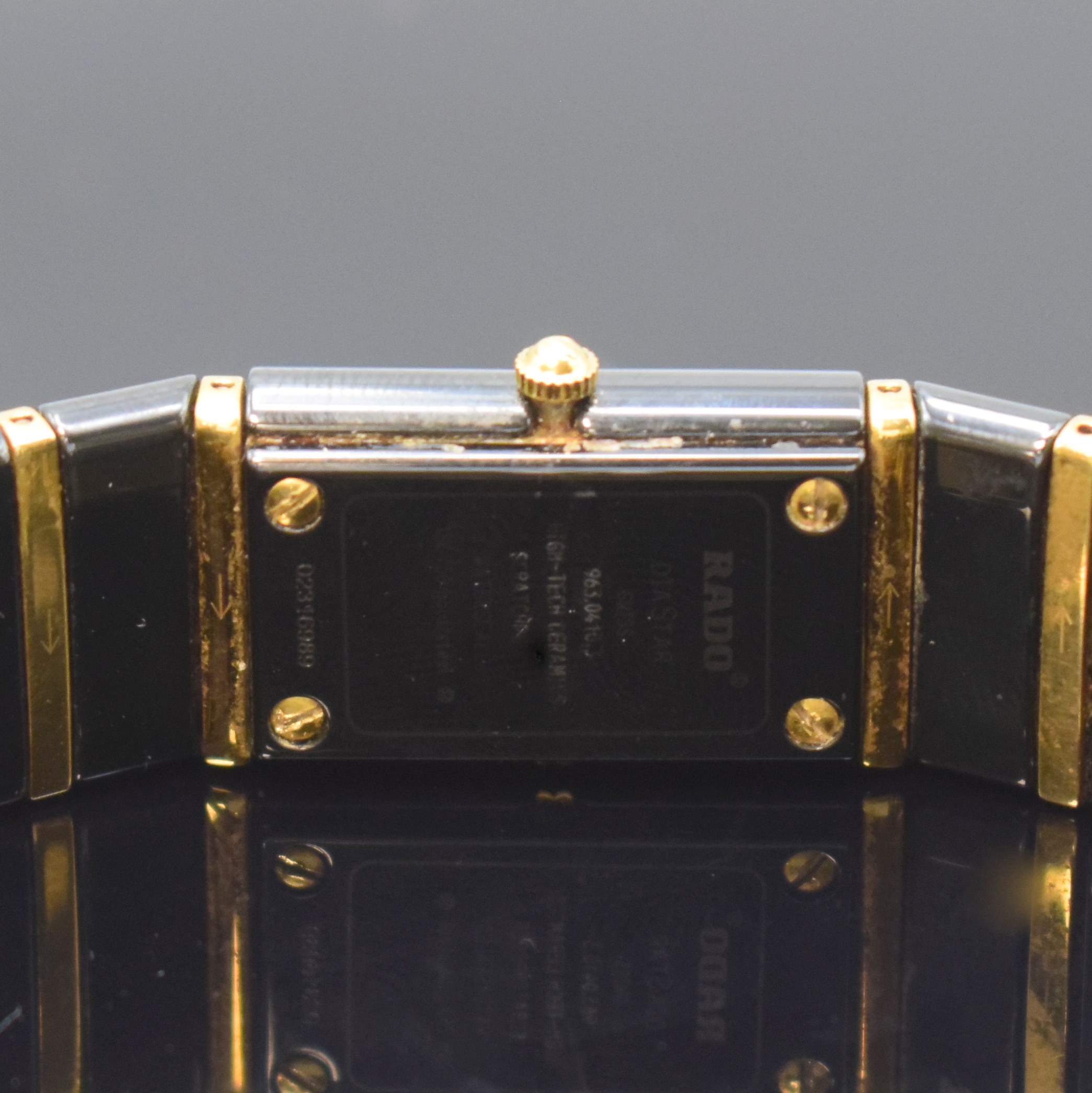 Detail d: RADO Diastar Diaqueen Damenarmbanduhr mit Diamanten Referenz 963.04.10.3, Schweiz um 2000, quarz, Keramik/GG 750/000 kombiniert, orig. Gliederband m. ...