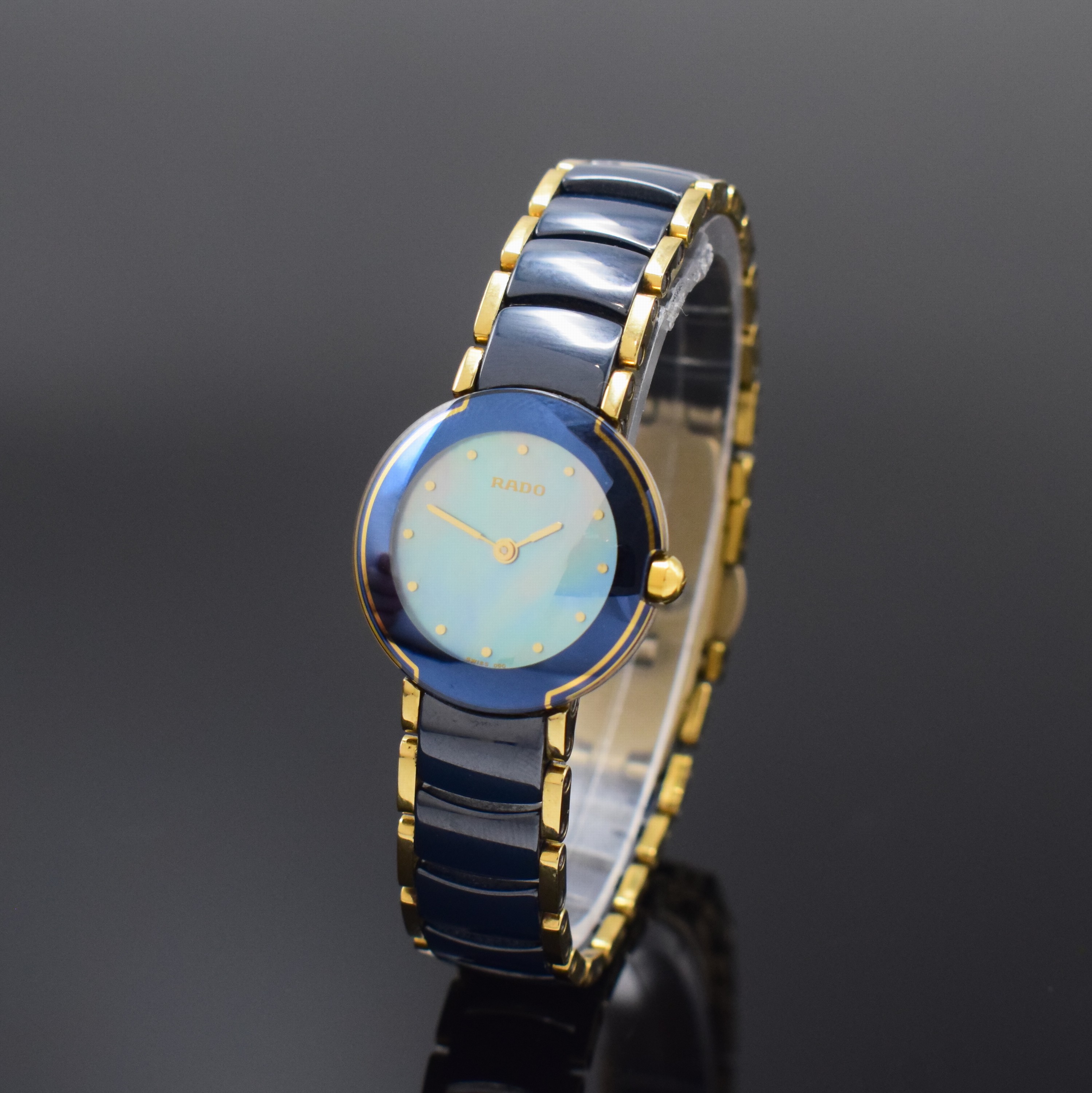 RADO Diastar Damenarmbanduhr Referenz 153.0360.3, Schweiz um 2010, quarz, Edelstahlgeh. inkl. Keramikband m. dopp. Faltschl. in Titan, Boden ...