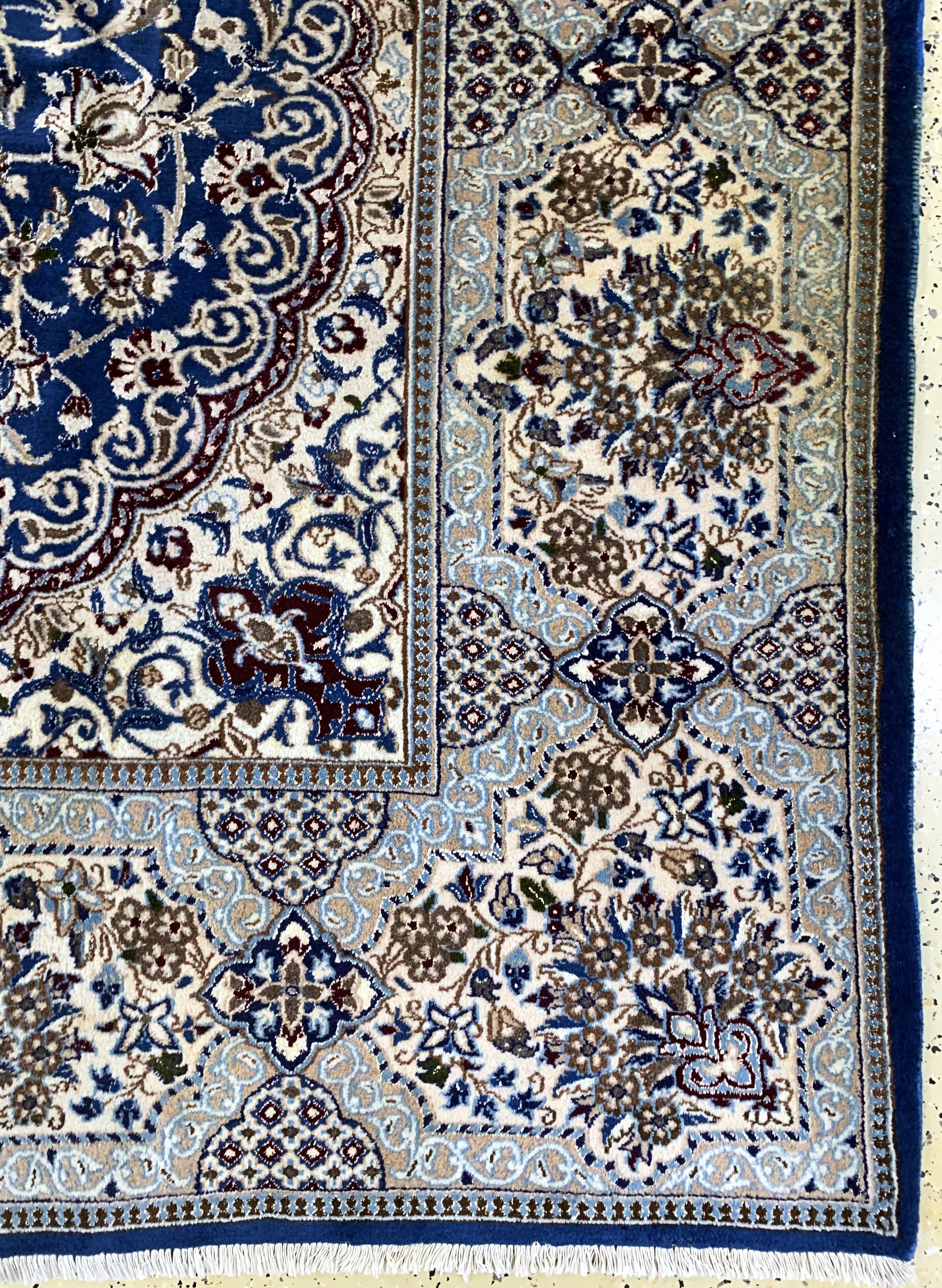 Detail a: Nain, Persien, Ende 20.Jhd, Wolle auf Baumwolle, ca. 356 x 253 cm, Reinigungsbedürftig, EHZ: 2