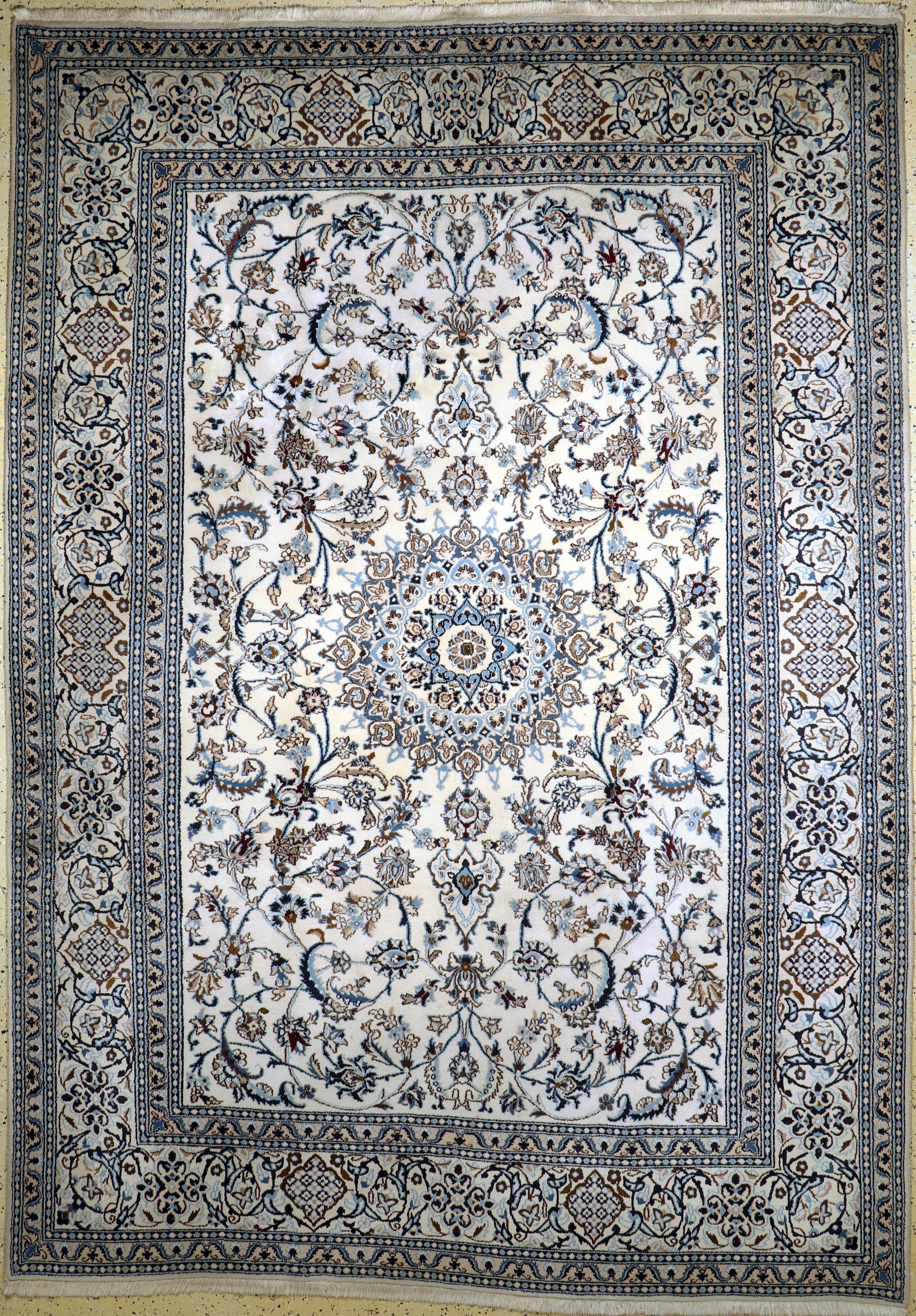 Nain, Persien, Ende 20.Jhd, Wolle auf Baumwolle, ca. 354 x 250 cm, EHZ: 2