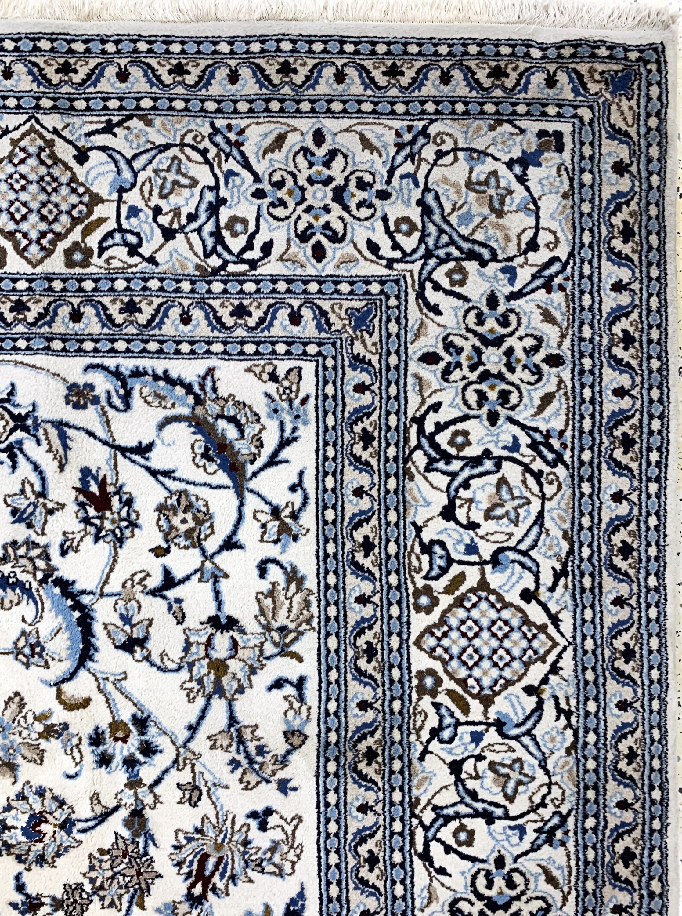 Detail e: Nain, Persien, Ende 20.Jhd, Wolle auf Baumwolle, ca. 354 x 250 cm, EHZ: 2