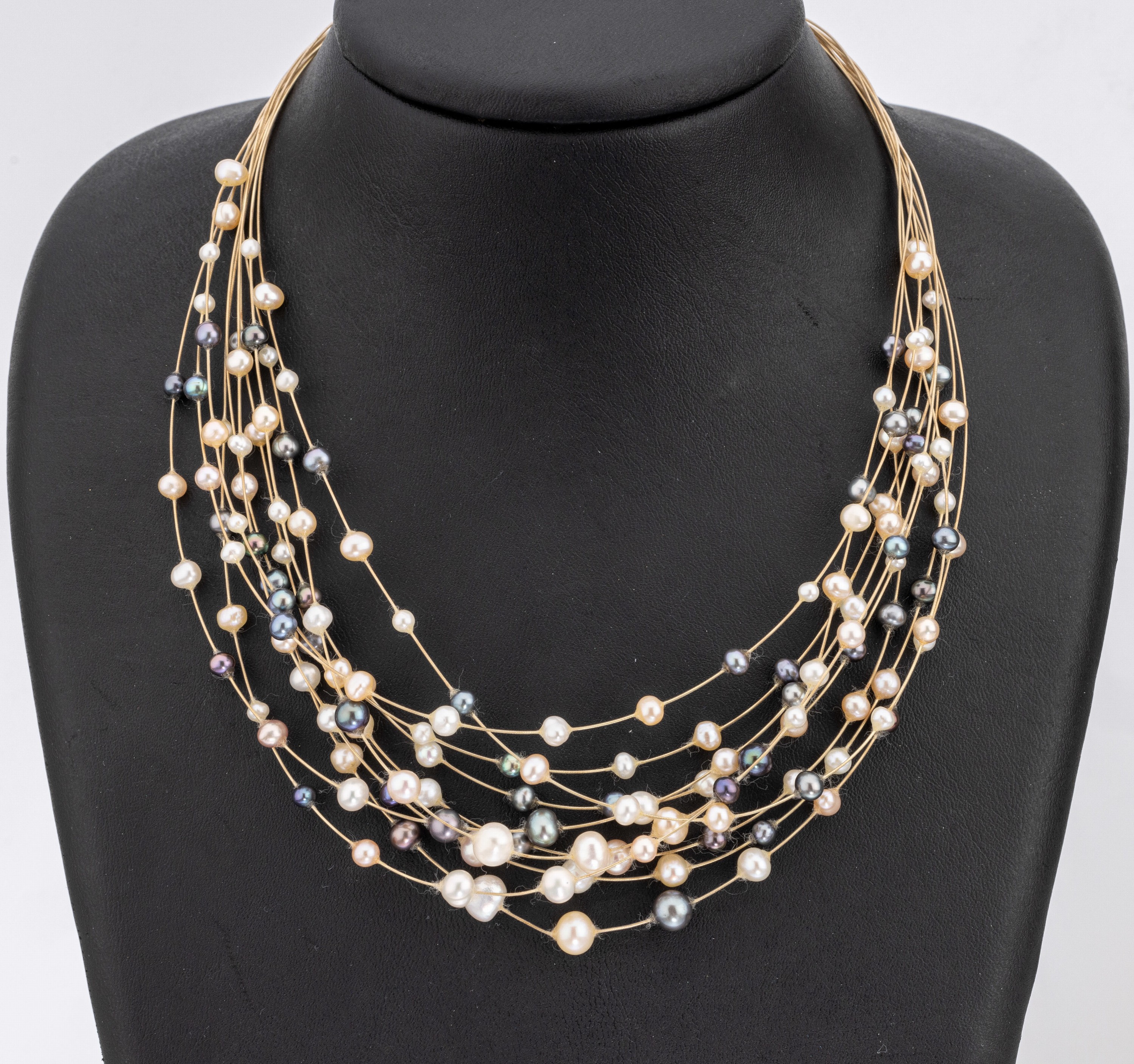14 kt Gold Zuchtperl-Collier, GG 585/000, 10 rhg., Zuchtperlen in versch. Grössen und Farben, L. variabel ca. 40-46 cm, ca. 22.5 g, ...