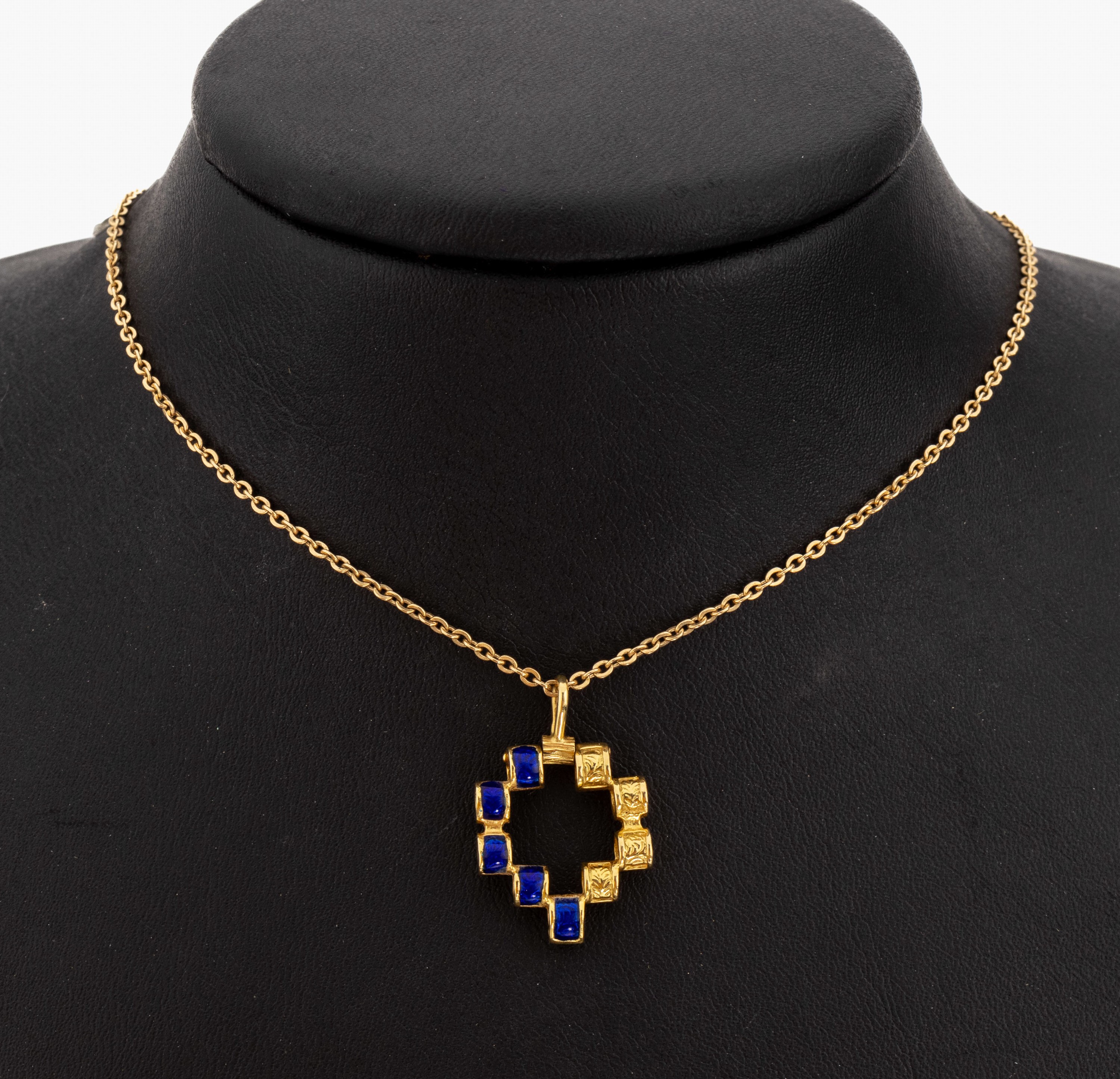 18 kt Gold Anhänger, GG 750/000, part. dunkelblau emailliert, an Kette, GG 585/000, L. ca. 39 cm, Federringschliesse, ca. 6.3 g