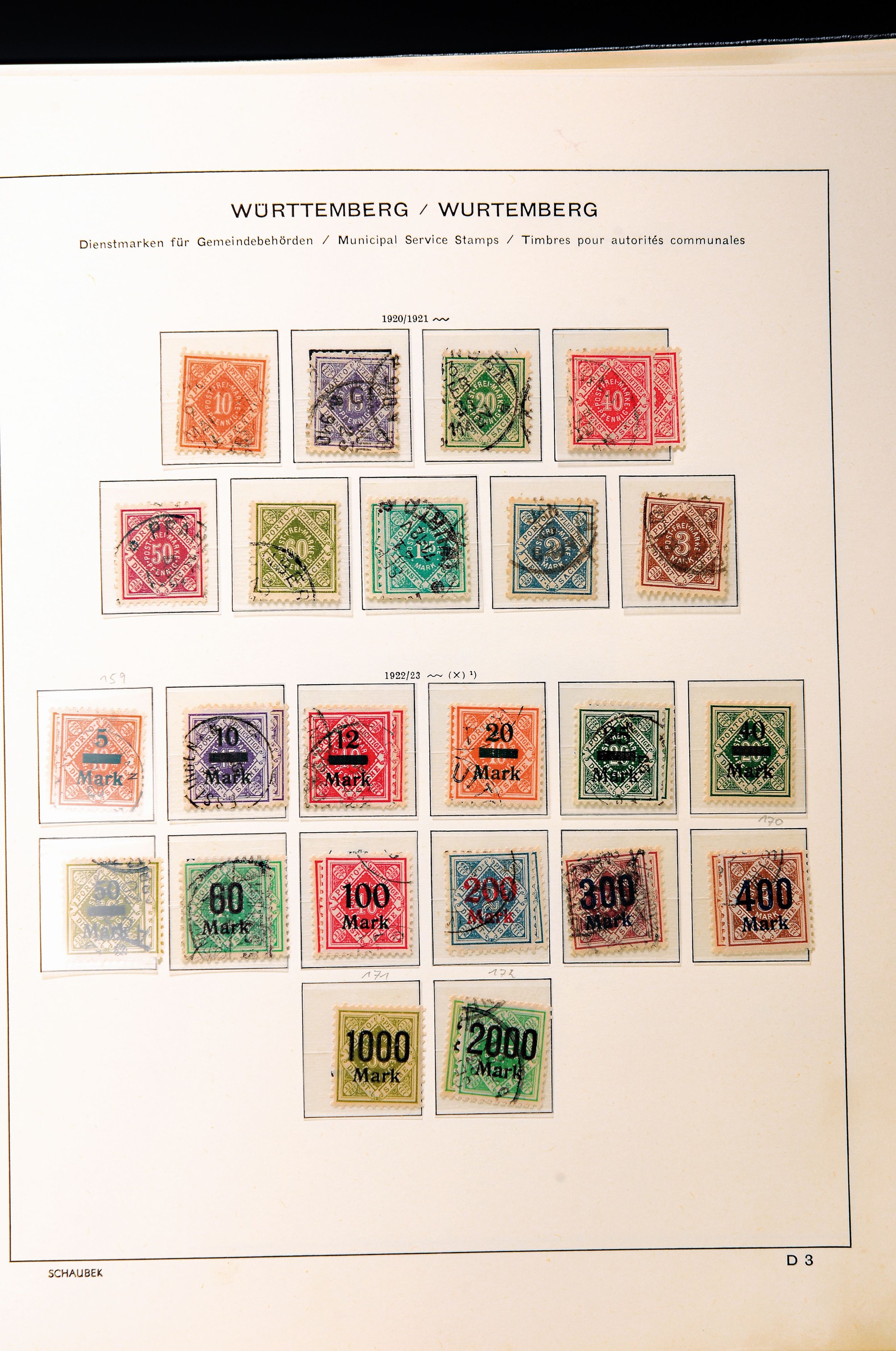 Briefmarkenalbum, Alt-Deutschland, Baden, Württemberg, Bayern und Thurn & Taxis gut besetzt, andere Kleinstaaten mittelmäßig