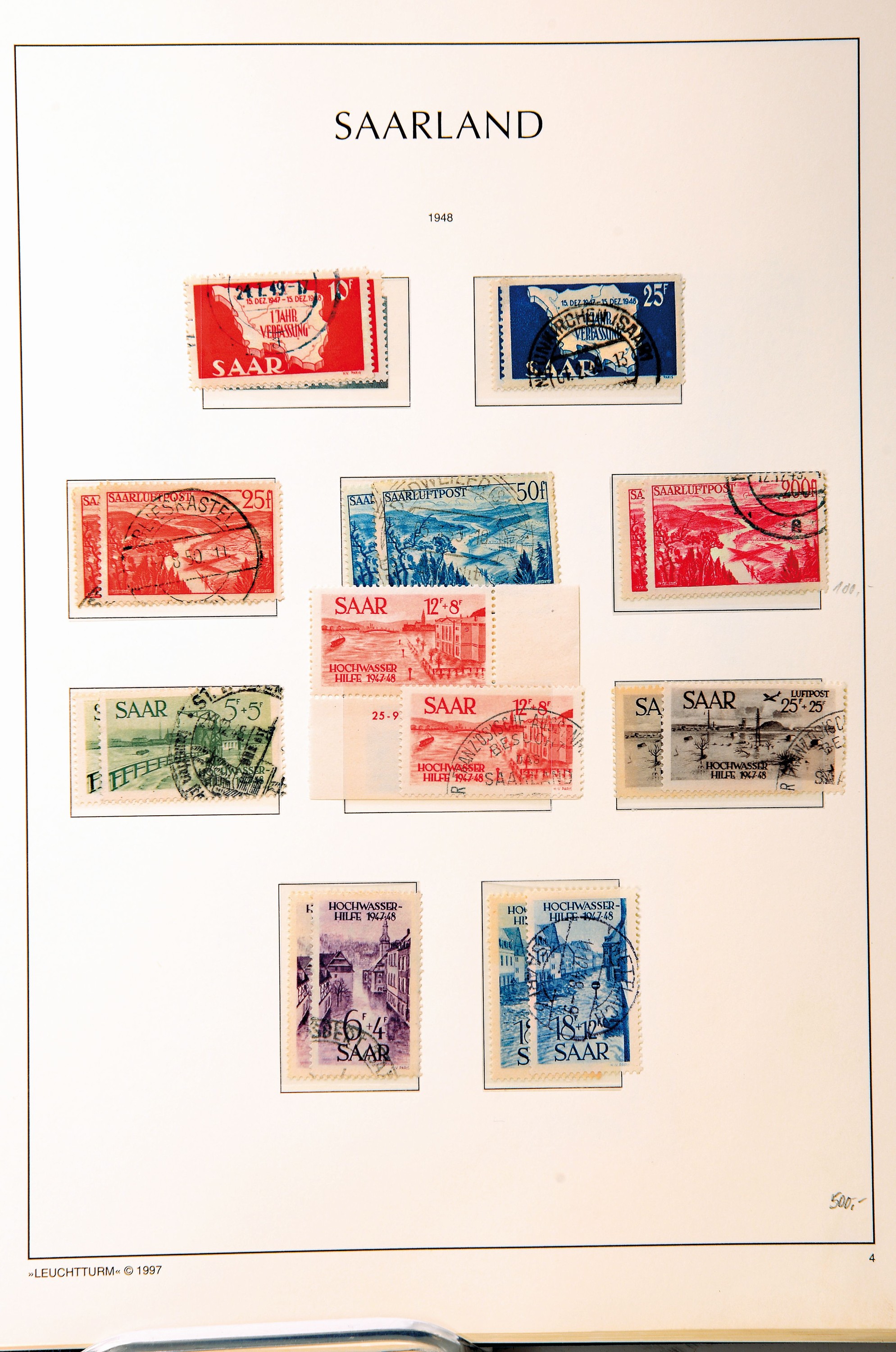 Briefmarkenalbum, Saargebiet 1920-35 und Saarland 1947-59 und ein Album Dienstmarken 1903-44, Mi. 1-17 alle geprüft, Mi. 1-205 teilweise postfrisch ...