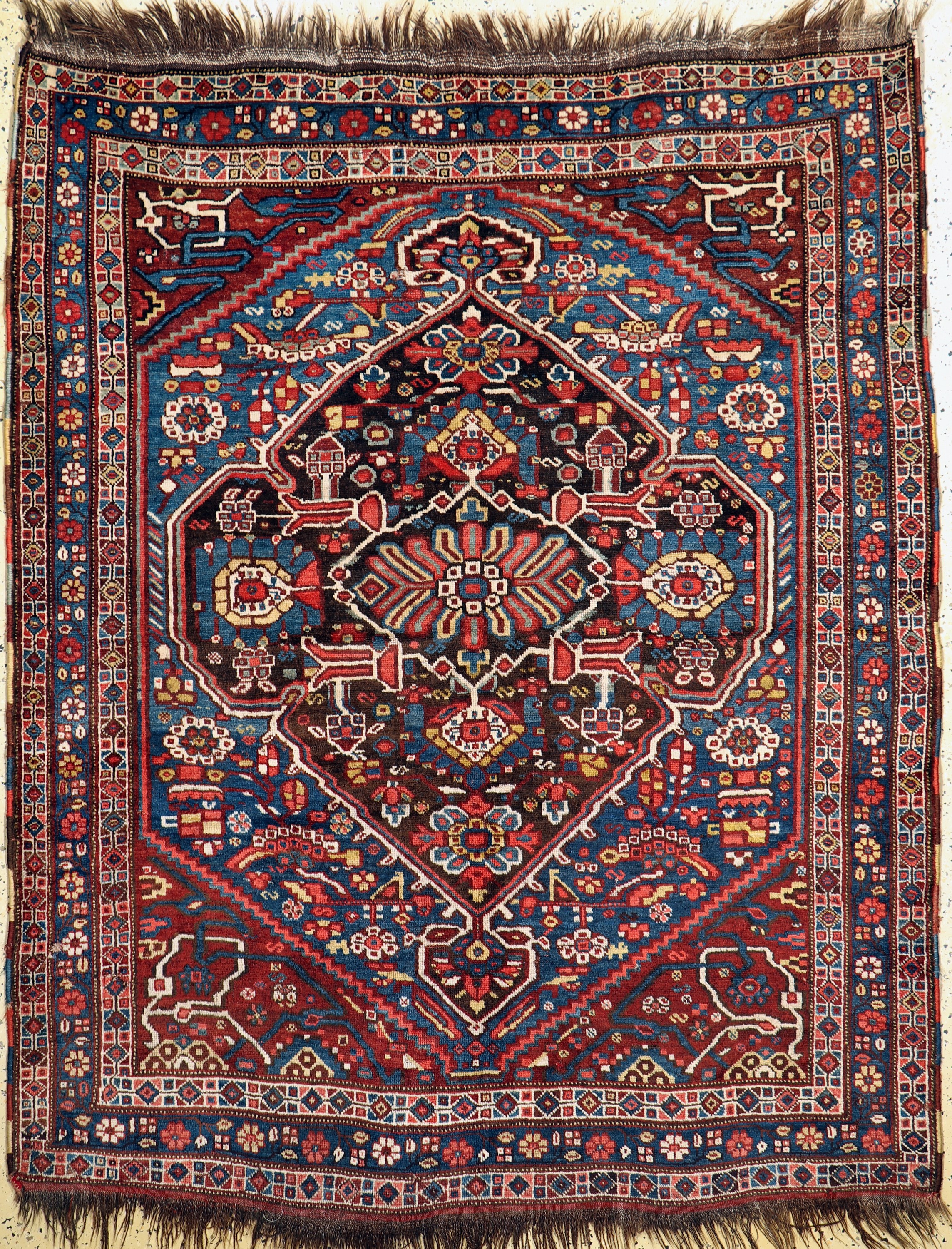 Antiker Ghaschgai, Persien, um 1900, Wolle auf Wolle, ca. 195 x 155 cm, EHZ: 2-3, (kleines Loch geflickt)