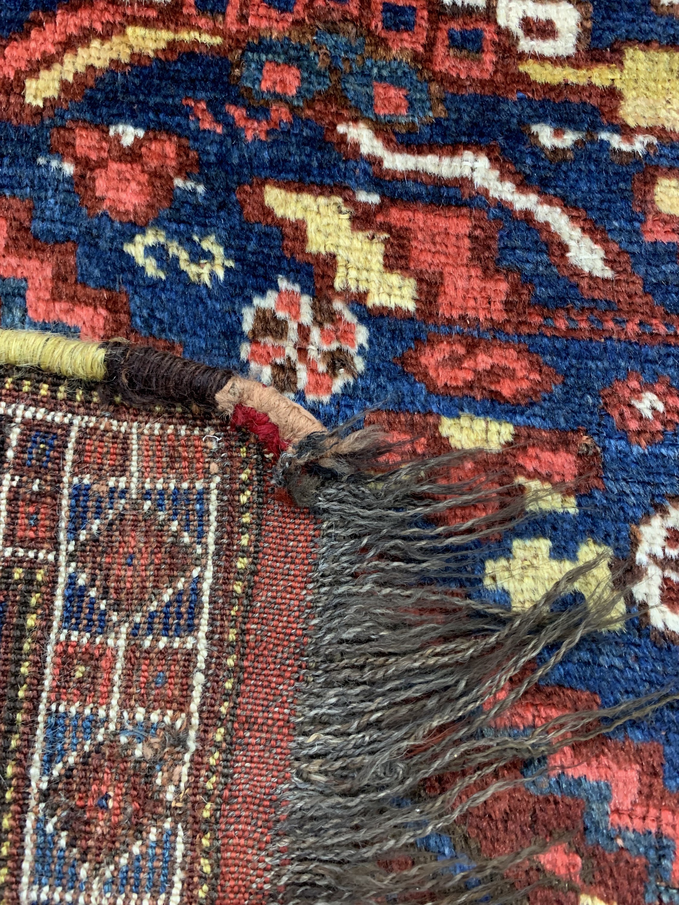 Detail g: Antiker Ghaschgai, Persien, um 1900, Wolle auf Wolle, ca. 195 x 155 cm, EHZ: 2-3, (kleines Loch geflickt)