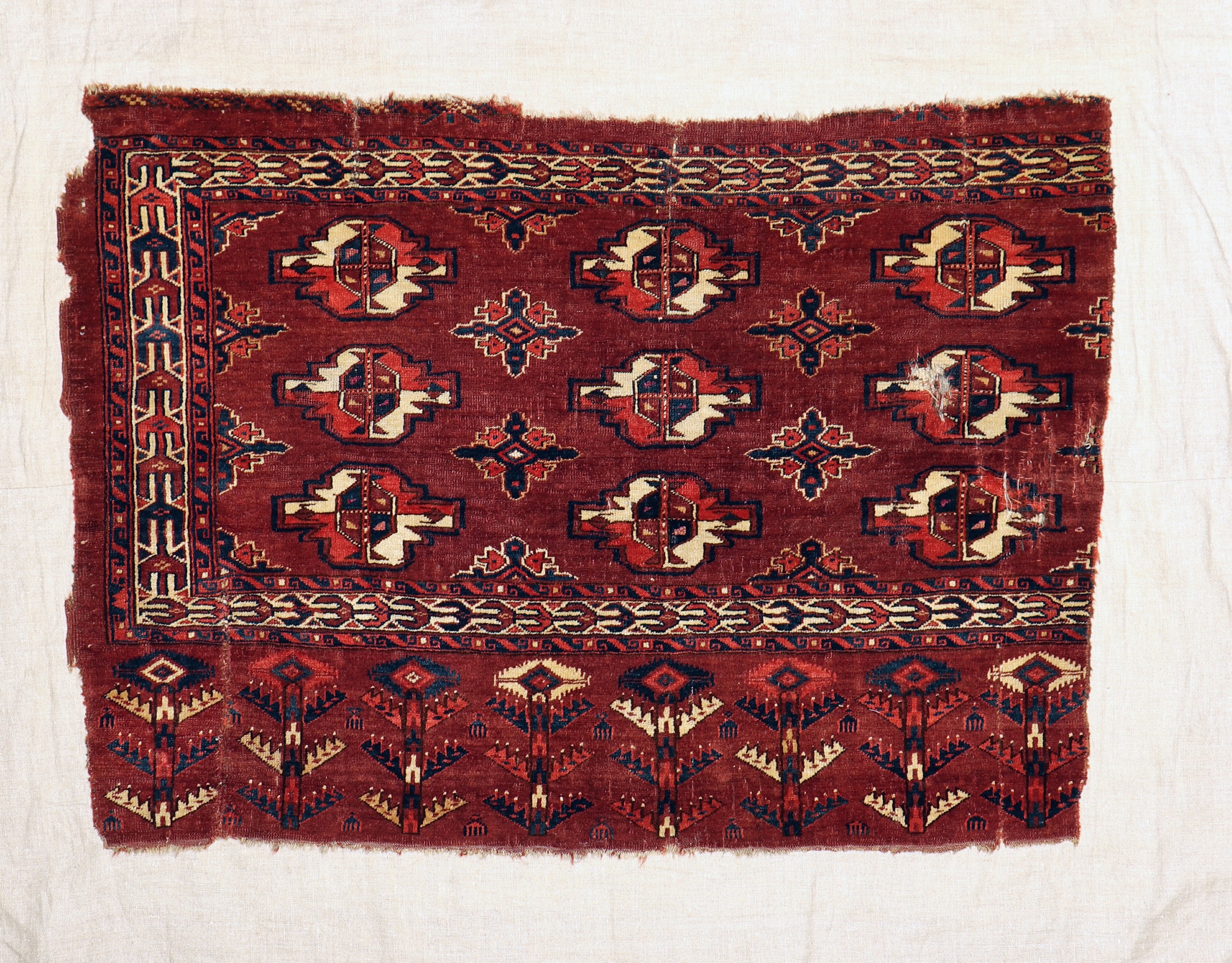 Tschowal"Fragment"antik, Turkmenistan, 19.Jhd, Wolle auf Wolle, ca. 107 x 77 cm, EHZ:4