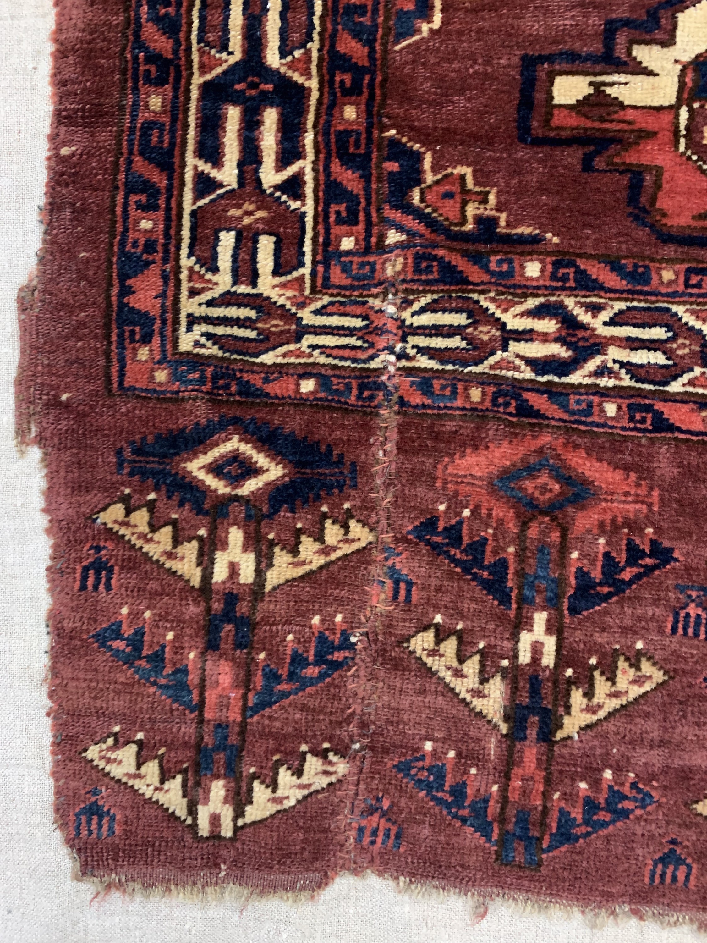 Detail d: Tschowal"Fragment"antik, Turkmenistan, 19.Jhd, Wolle auf Wolle, ca. 107 x 77 cm, EHZ:4