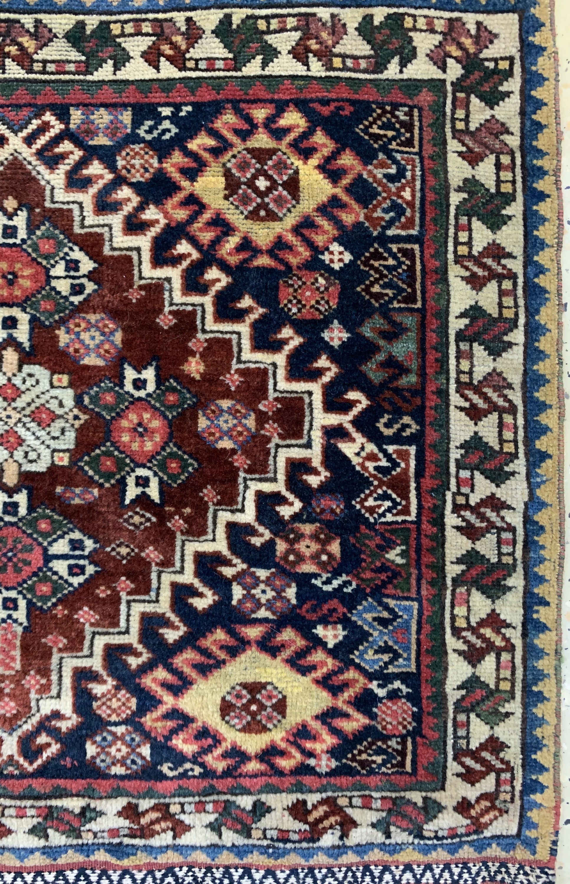 Detail a: Ghaschgai"Taschenfront"antik, Persien, 19.Jhd, Wolle auf Wolle, ca. 62 x 64 cm, EHZ: 2