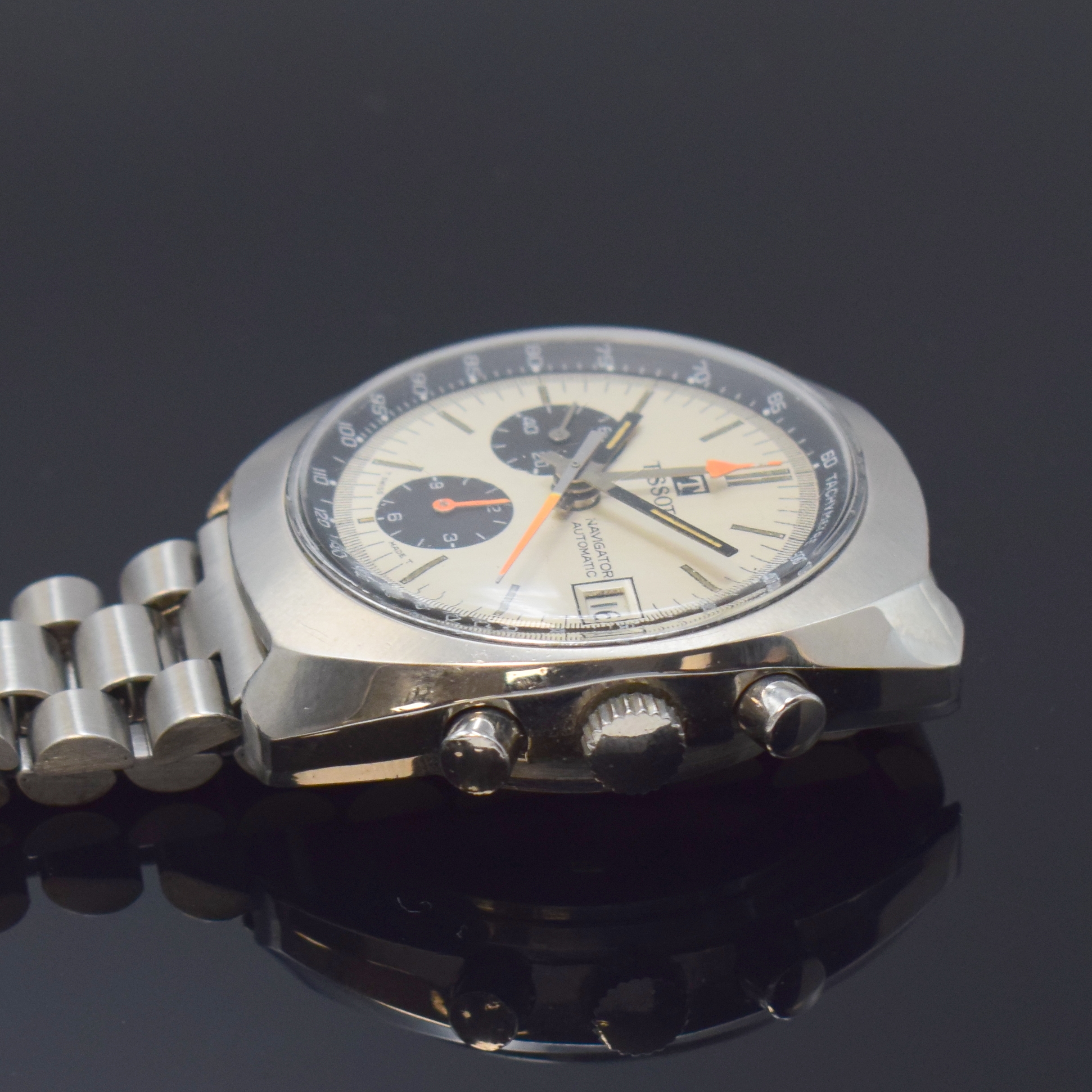 Detail b: TISSOT Navigator Herrenarmbanduhr Referenz 45 501 mit Chronograph in Stahl, Schweiz um 1970, Automatik, 2-teil. Geh., Boden geschr., neutr. ...