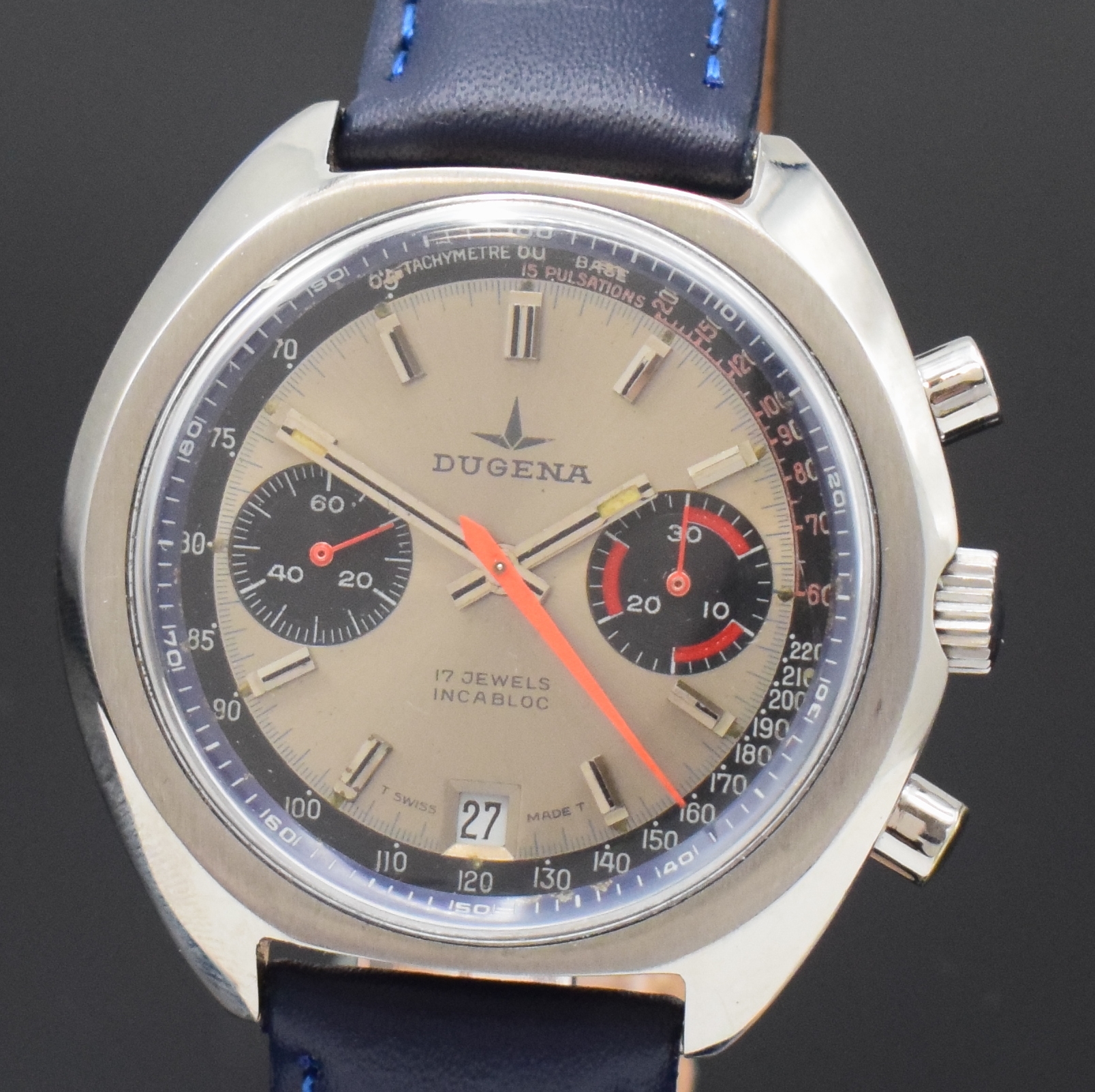 Detail a: DUGENA Herrenchronograph in Stahl, Schweiz um 1975, Handaufzug, Boden verschr., silb. Zifferbl. m. aufges. Std.-Ind., silb. Leuchtzeiger, 30 ...