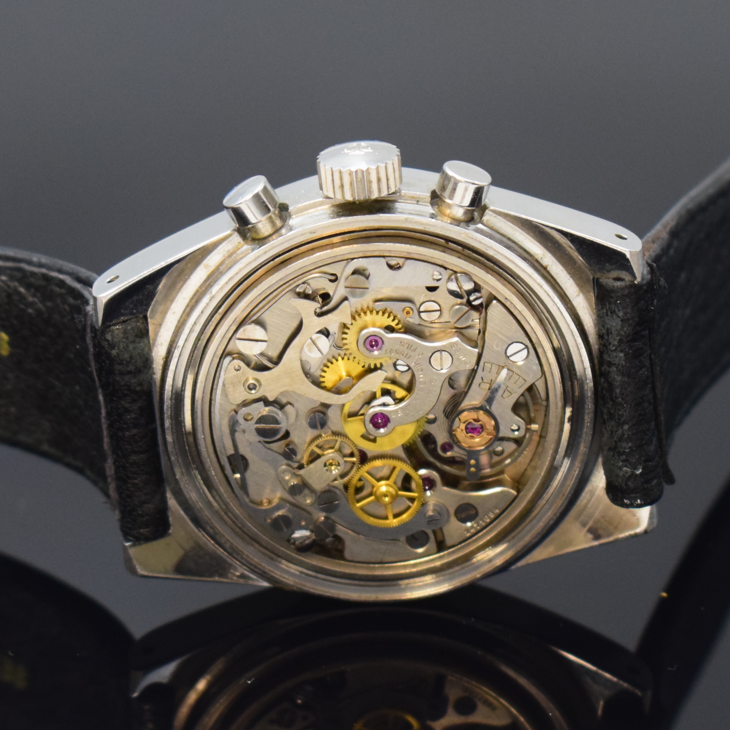 Detail d: TISSOT Seastar Herrenchronograph in Stahl, Schweiz um 1969, Handaufzug, orig. Tissot Lederband m. Dornschl., Lünette m. Tachymeterskala, schönes ...