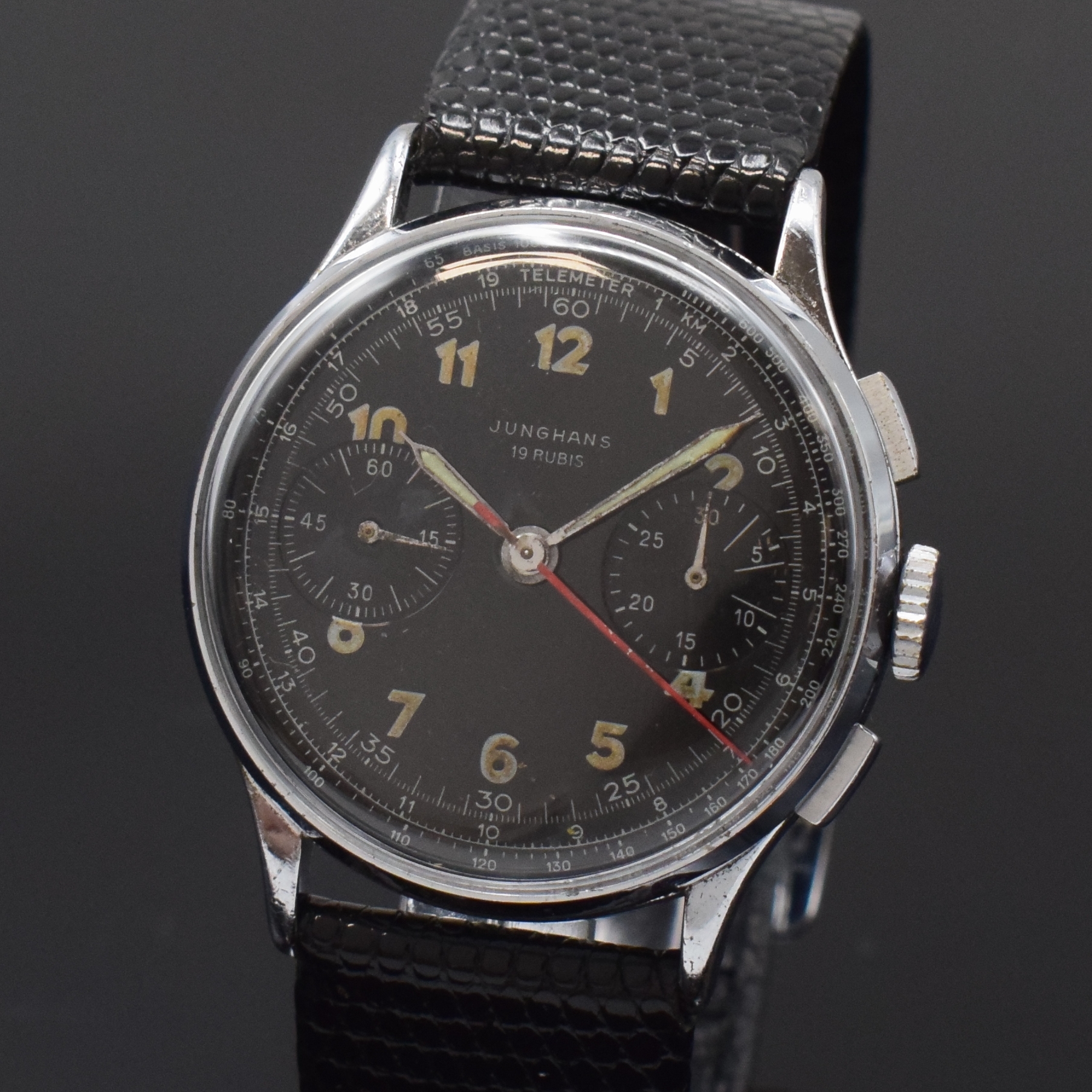 Detail a: JUNGHANS verchromter Schaltradchronograph, Deutschland um 1950, Handaufzug, neutr. Lederband m. Junghans Dornschl., Stahlboden aufgedr., schwarzes ...