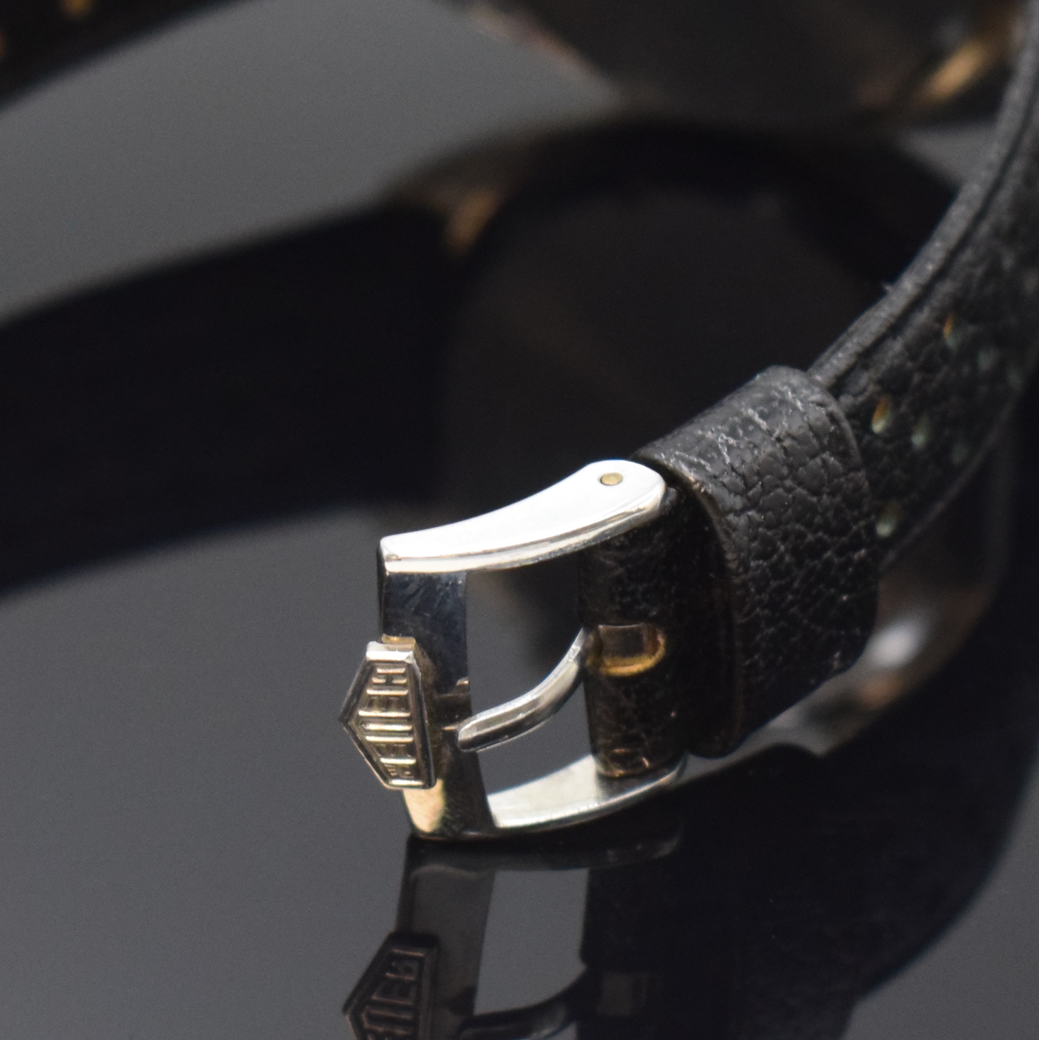 Detail b: HEUER Carrera Referenz 73653 seltener und unpolierter Armbandchronograph in Stahl, Schweiz um 1970, Handaufzug, verschr. Geh., orig. Drücker u. ...