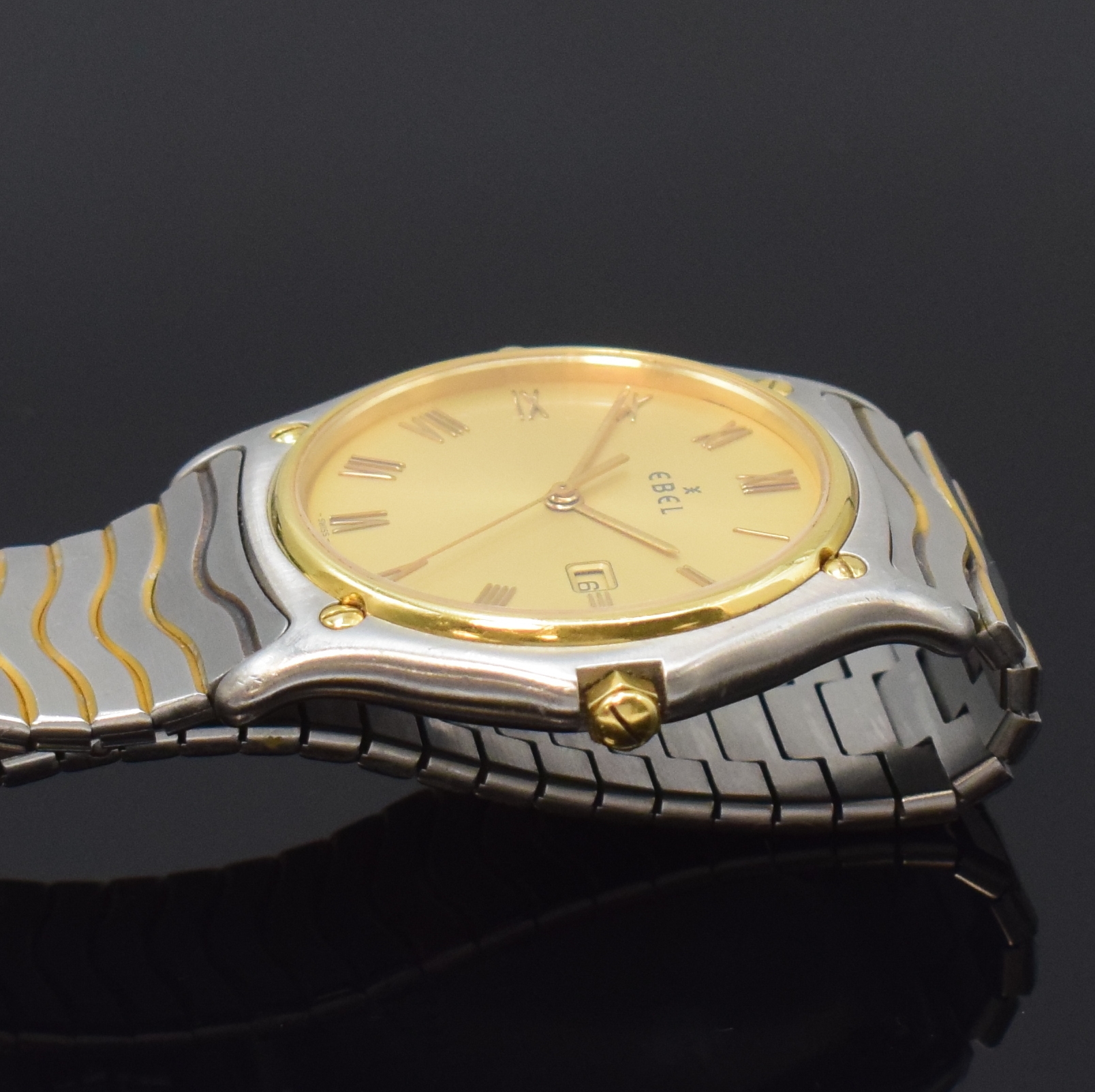 Detail c: EBEL Classic Wave Armbanduhr in Stahl/Gold, Schweiz um 1990, quartz, flaches, satiniertes Geh., 5-fach über Lünette verschr., orig. Wellenband m. ...