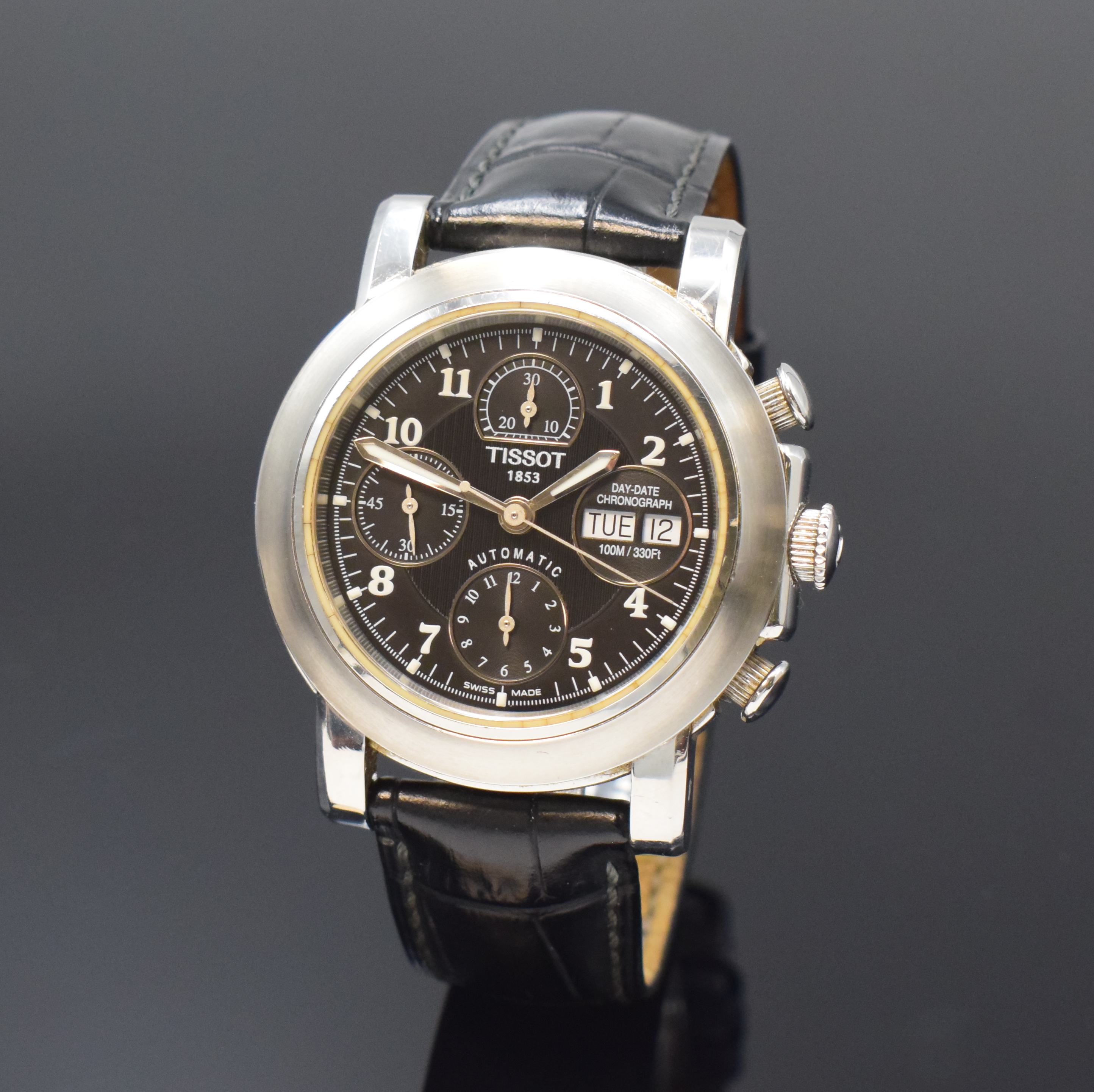 TISSOT Armbandchronograph in Stahl, Schweiz um 2000, Automatik, beids. vergl. Geh., Boden aufgedr., schwarz. Zifferbl. m. strukturiertem Zentrum, ...