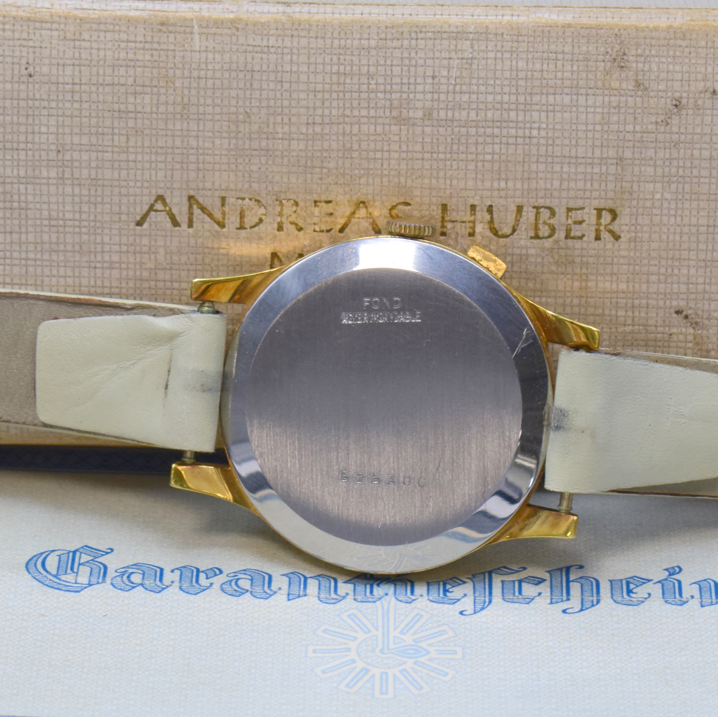 Detail d: HUBER Blindenuhr mit original Box, Schweiz, Handaufzug, verg. Geh. m. Sprungdeckel- Lünette, Stahlboden aufgedr., Emailzifferbl., arab. Zahlen u. ...