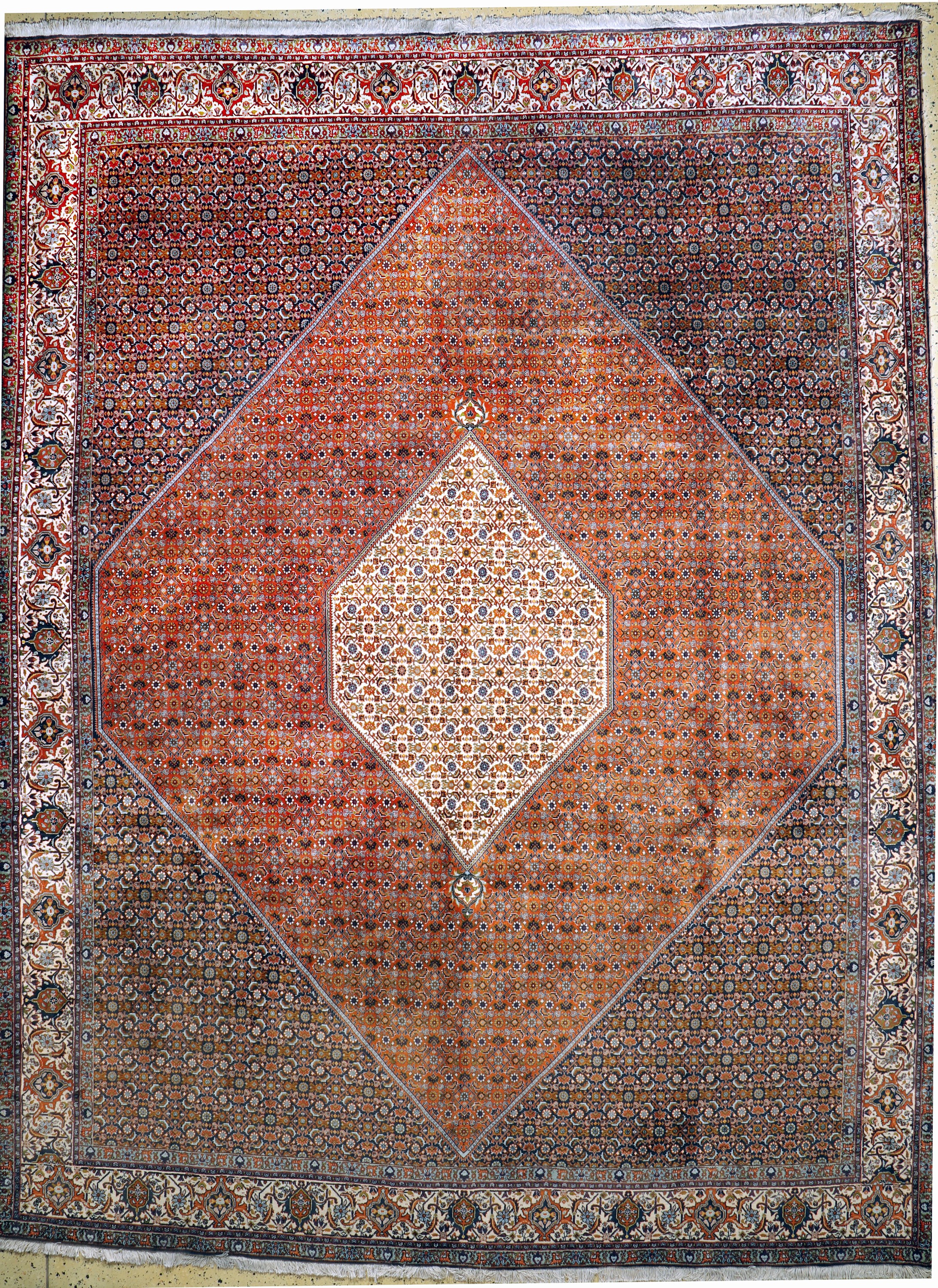 Bidjar Kork fein, Persien, Ende 20.Jhd, Korkwolle auf Baumwolle, ca. 400 x 300 cm, verblaßt, EHZ: 1-2