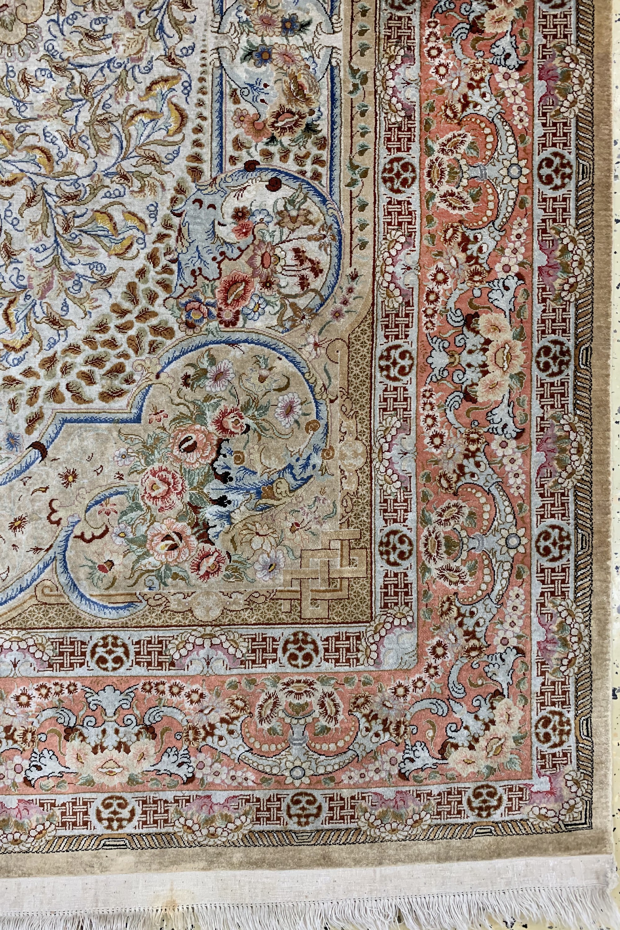 Detail a: Ghom Seide fein, signiert, Persien, Ende 20.Jhd, reine Naturseide, ca. 200 x 131 cm, ca. 1,0 Mio. Kn/qm, EHZ: 1-2