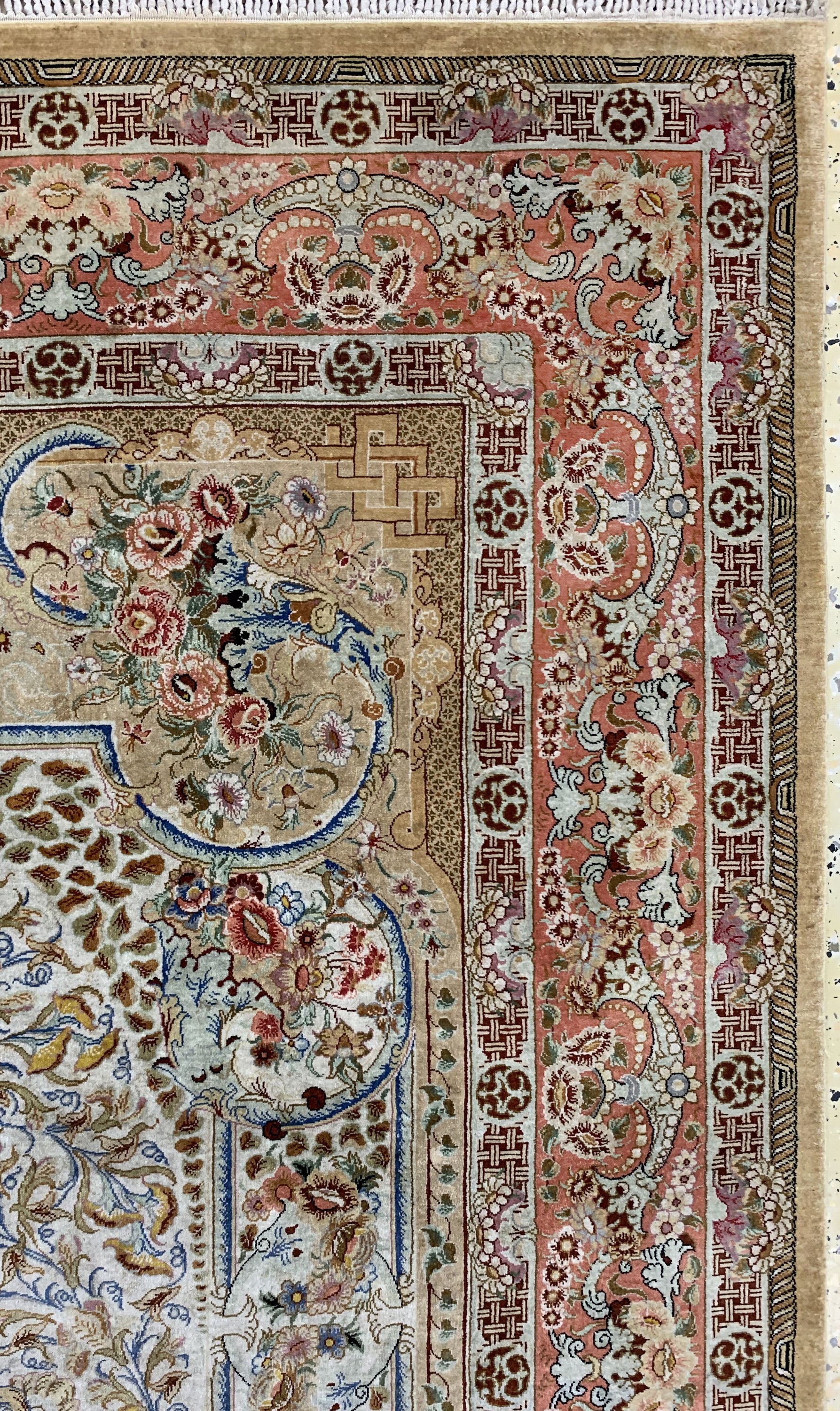 Detail e: Ghom Seide fein, signiert, Persien, Ende 20.Jhd, reine Naturseide, ca. 200 x 131 cm, ca. 1,0 Mio. Kn/qm, EHZ: 1-2