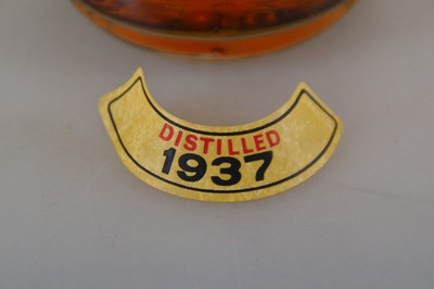 26818955e - 1 Flasche 1937 The Macallan-Glenlivet, Pure Highland Malt Scotch Whiskey, abgefüllt ca. ...