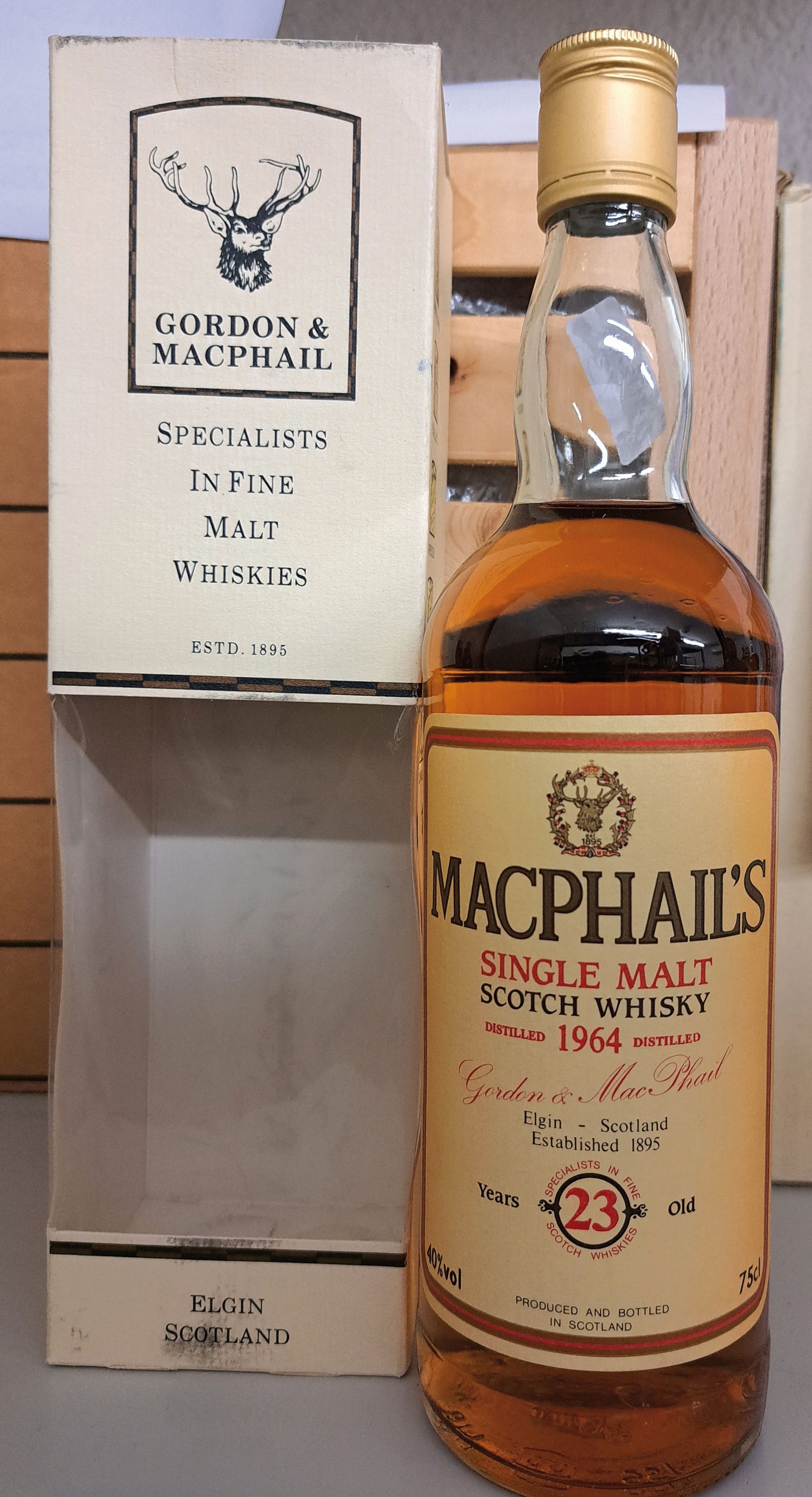 1 Flasche 1964 Gordon & MacPhail's, 23 Jahre alt, Single Malt Scotch Whisky, ca. 75cl, 40%Vol., Mid shoulder, in G&M Karton