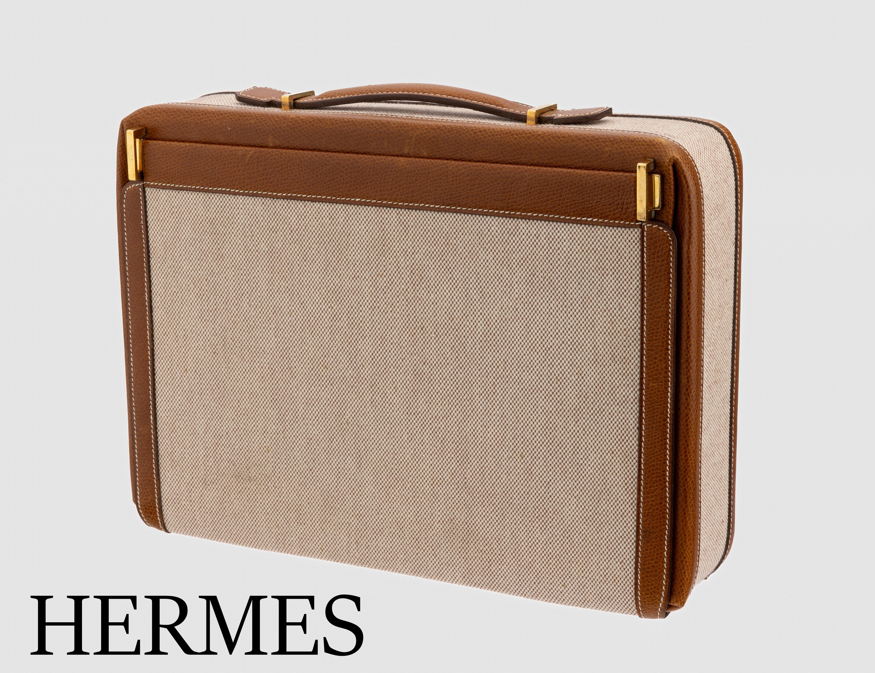 Detail b: HERMES Reise Necessaire, Koffer braunes Leder und Stoff, Monturen Metall verg., Innenfächer, 2 Flakons, 1 Kleiderbürste, Fach mit Deckel, 1 Kamm ...