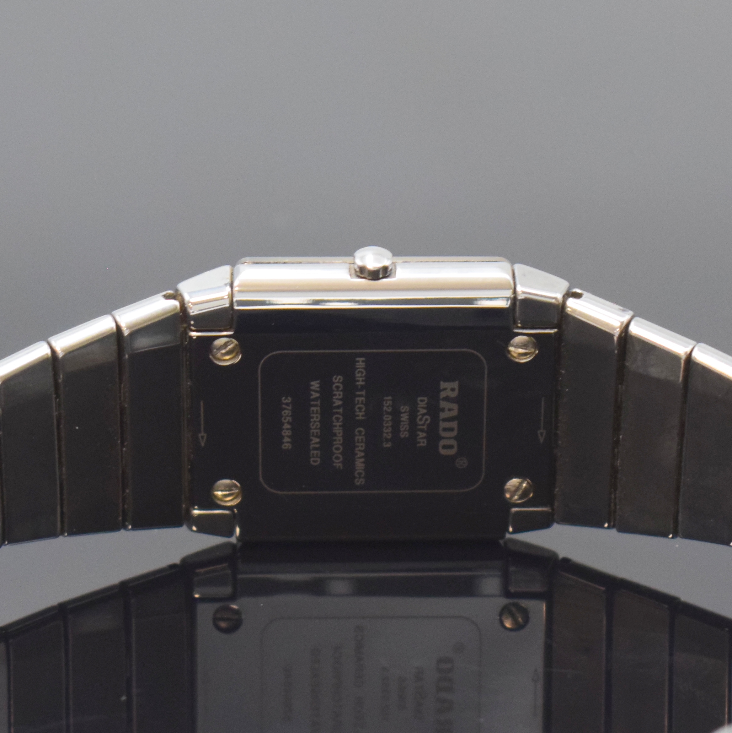 Detail c: RADO Diastar Armbanduhr Referenz 152.0332.3, Schweiz um 1995, quarz, Keramikgehäuse inkl. Keramikband m. dopp. Faltschl. in Titan, graues Zifferbl. ...