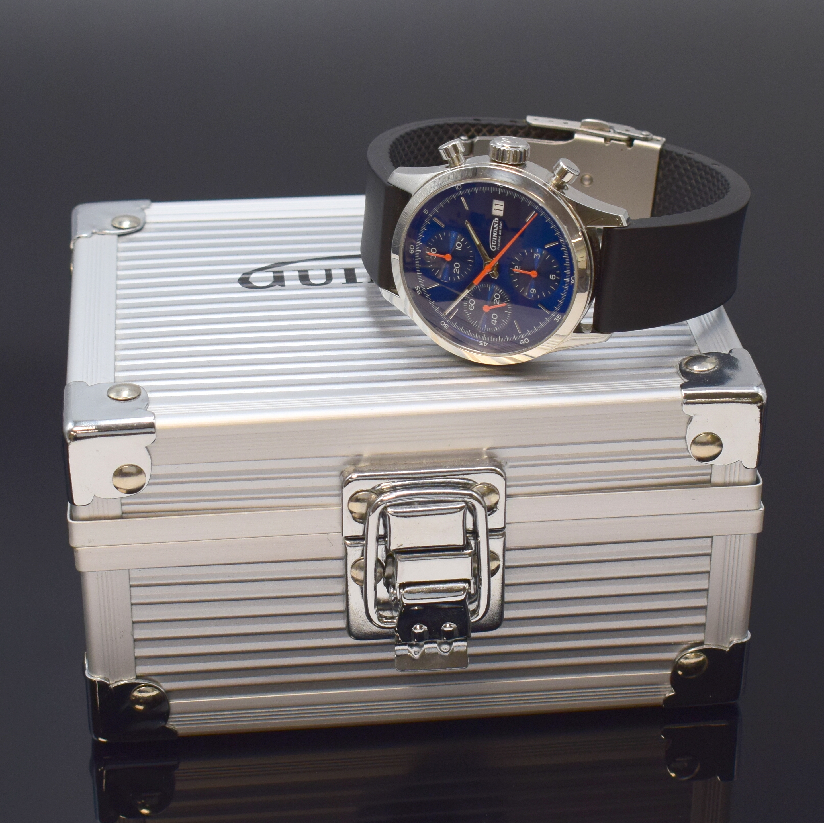 Detail f: GUINAND auf 15 Stück limitierter Armbandchronograph Jubilee Edition in Stahl Referenz 155, Schweiz um 2020, Automatik, beids. vergl. Geh. inkl. ...