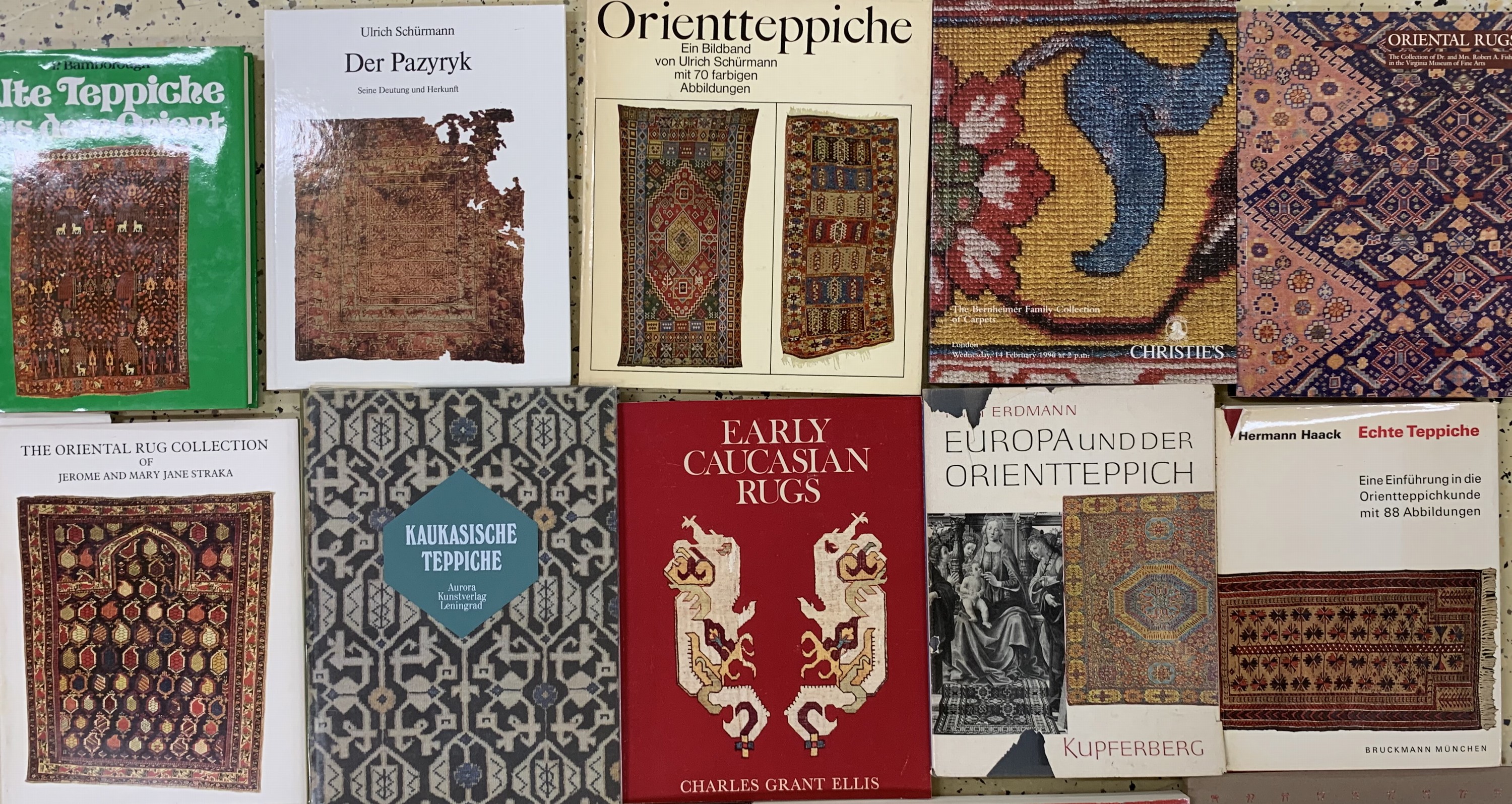Detail a: 25 Positionen Teppichliteratur, 