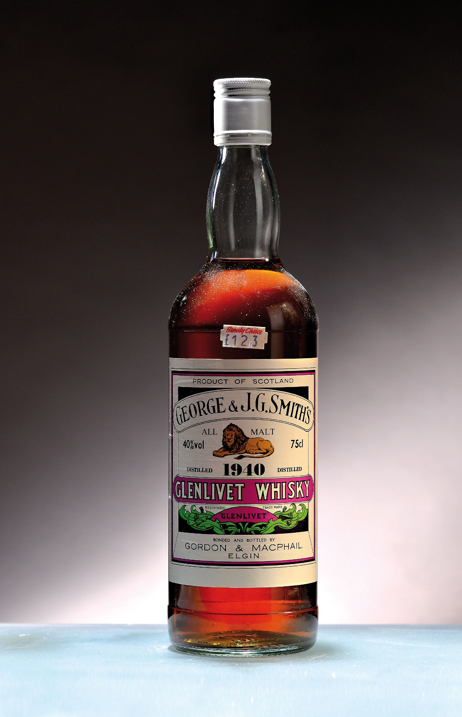 Detail a: 1 Flasche 1940 Gordon & MacPhail George & J.G. Smith's Glenlivet Whisky, ca. 75cl, 40%Vol., top shoulder, in G&M Karton
