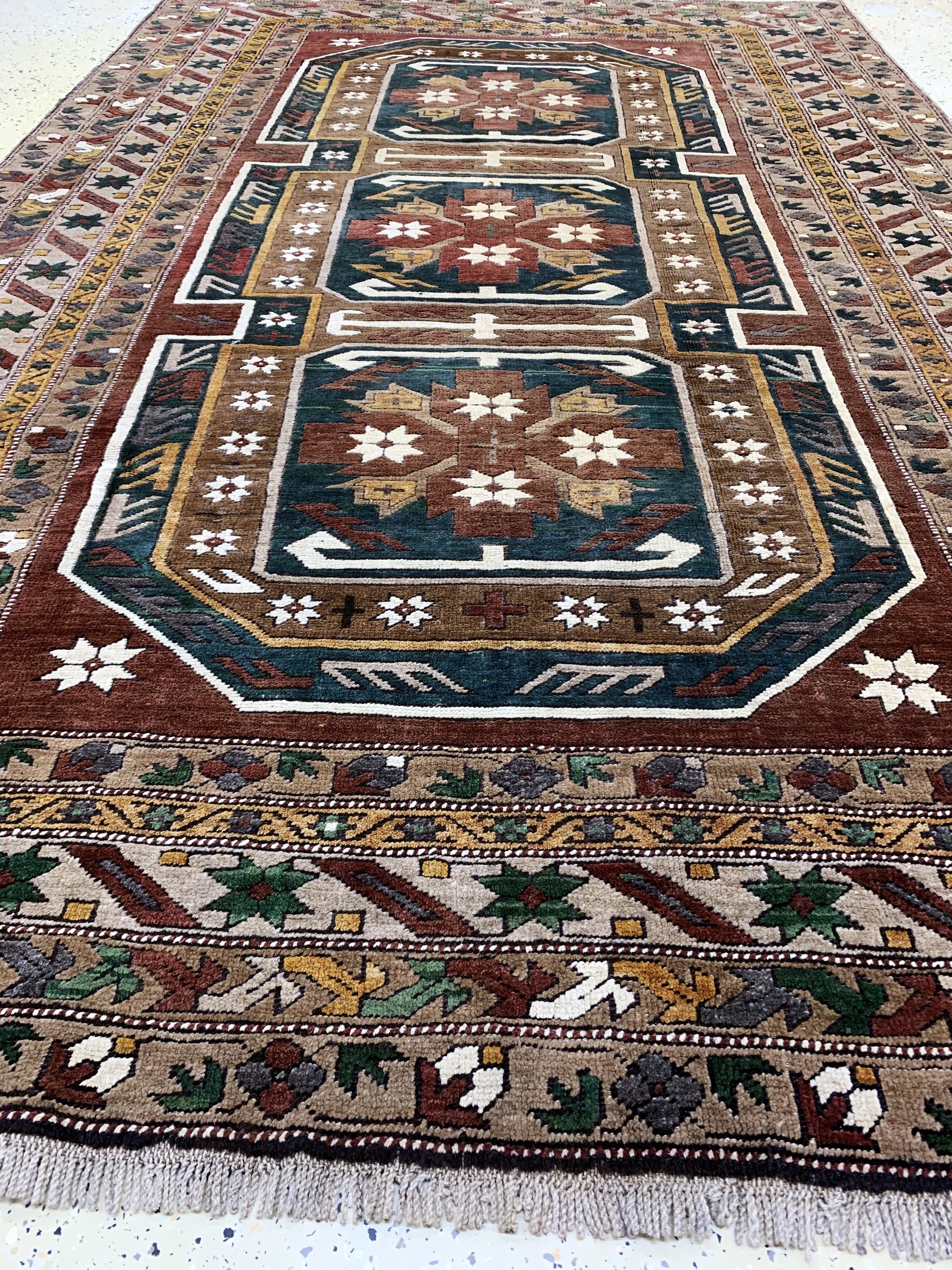 Detail e: Kars, Türkei, Mitte 20.Jhd., Wolle auf Wolle, ca. 276 x 183 cm, EHZ: 2