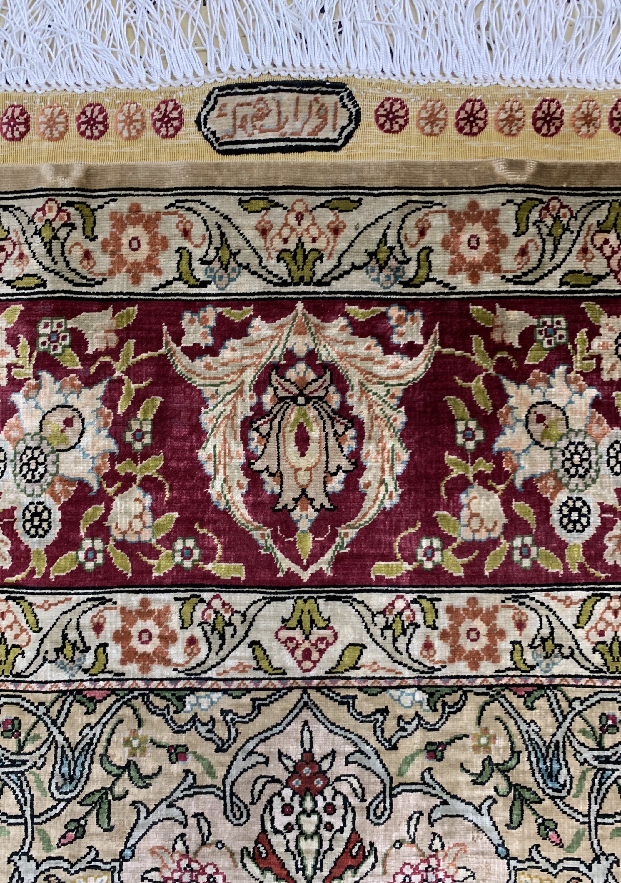 Detail f: Hereke Seide fein Türkei, signiert "? zipek",Mitte 20.Jhd, reine Naturseide, ca. 160 x 95 cm, ca. 1,0 Mio. Kn/qm, EHZ: 2, (Fransen ...