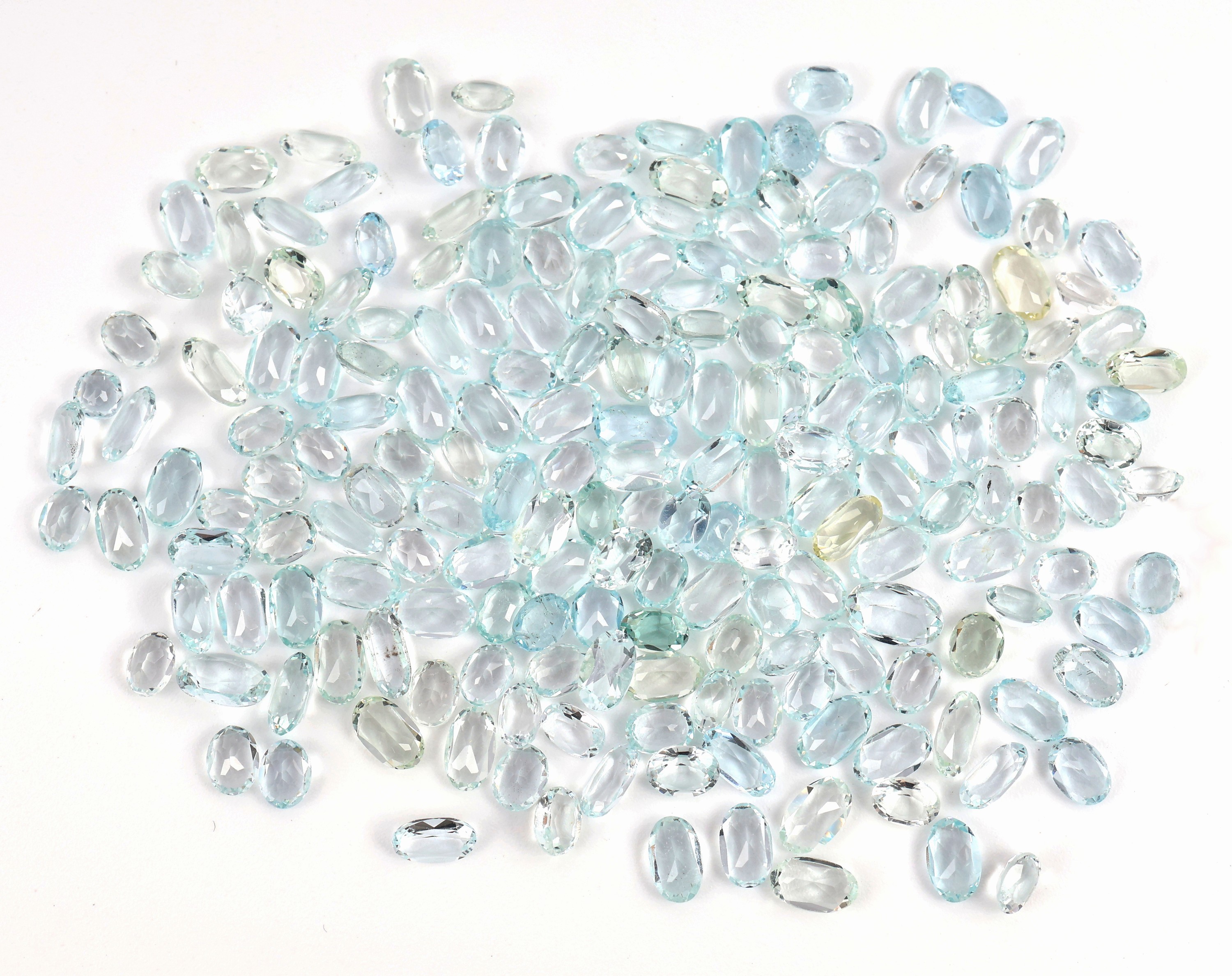 Detail a: Lot lose Aquamarine, ca. 35.03 ct, versch. Schliffformen und Größen