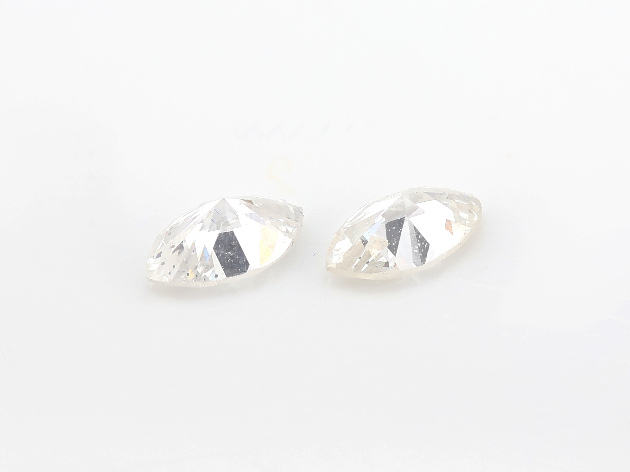 Detail a: Lot 2 lose Diamanten, 0.38 ct Weiss/si, Navettes