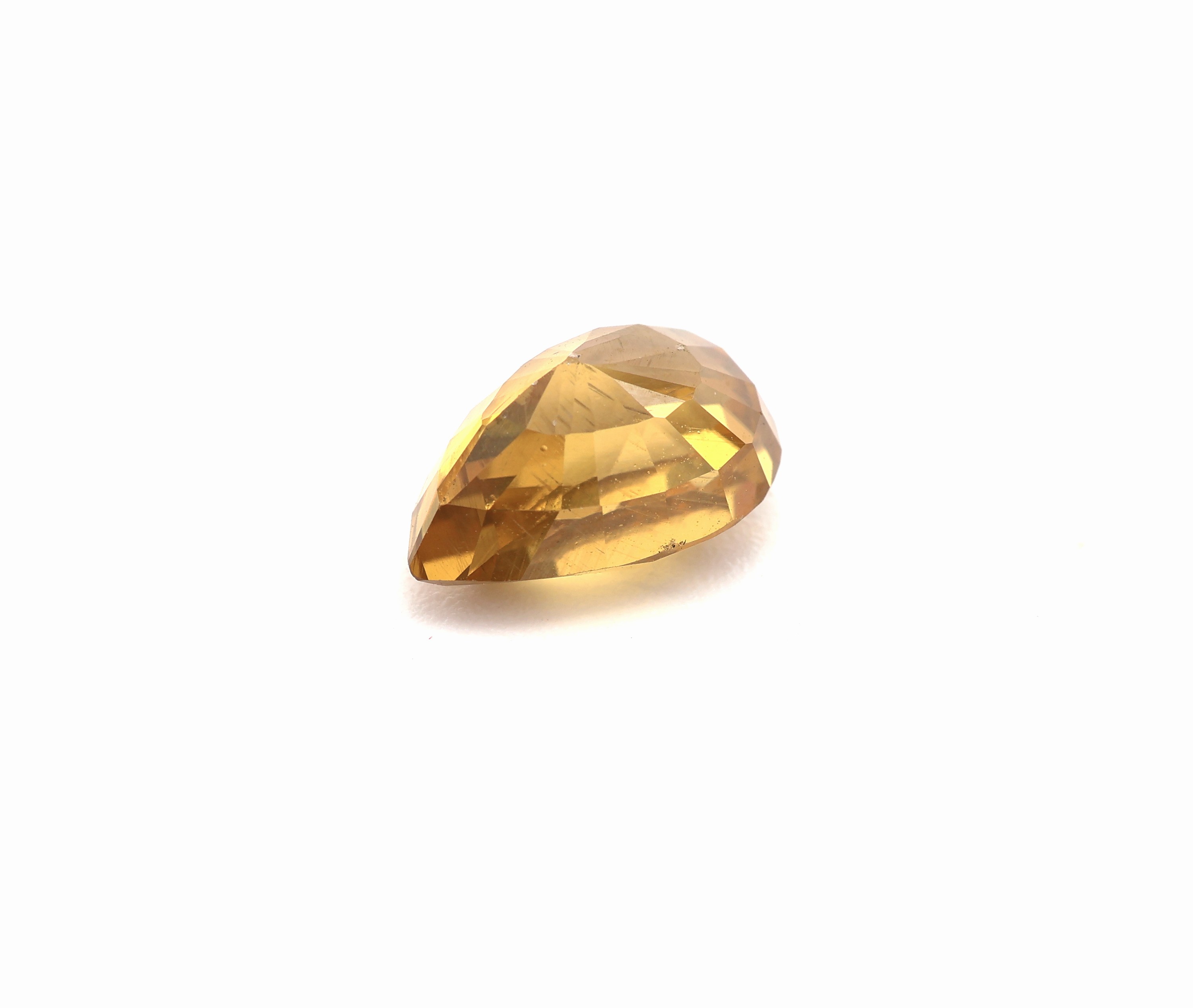 Detail a: Loser nat. Zirkon, 2.43 ct, gelb, facett. Tropfen, mit AIG-Expertise