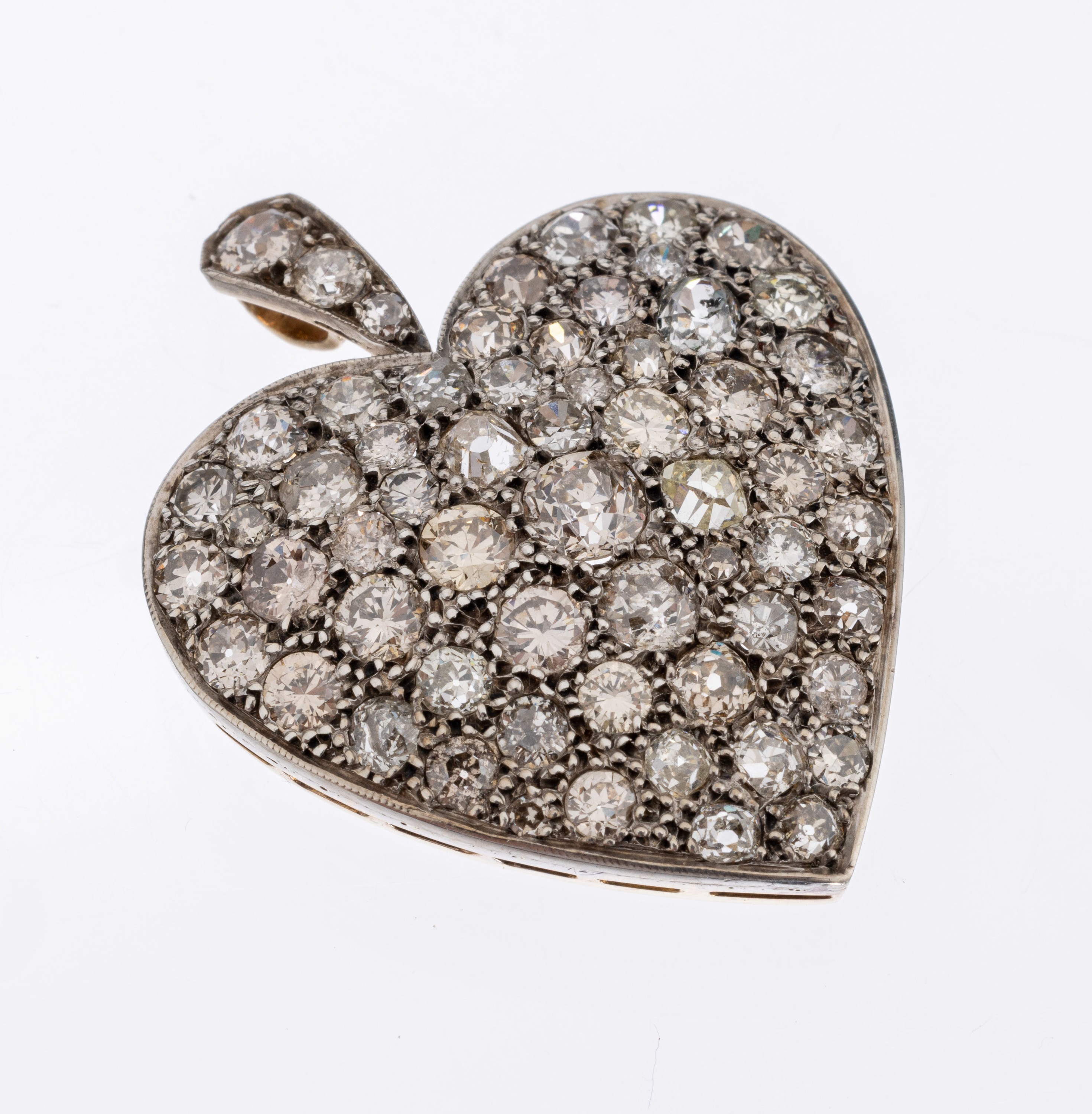 18 kt Gold und Silber Diamant-Anhänger um 1860/70, GG 750/000 gepr., Schauseite zeittyp. in Silber, 56 Altschliffdiamanten zus. ca. 5.00 ct ...