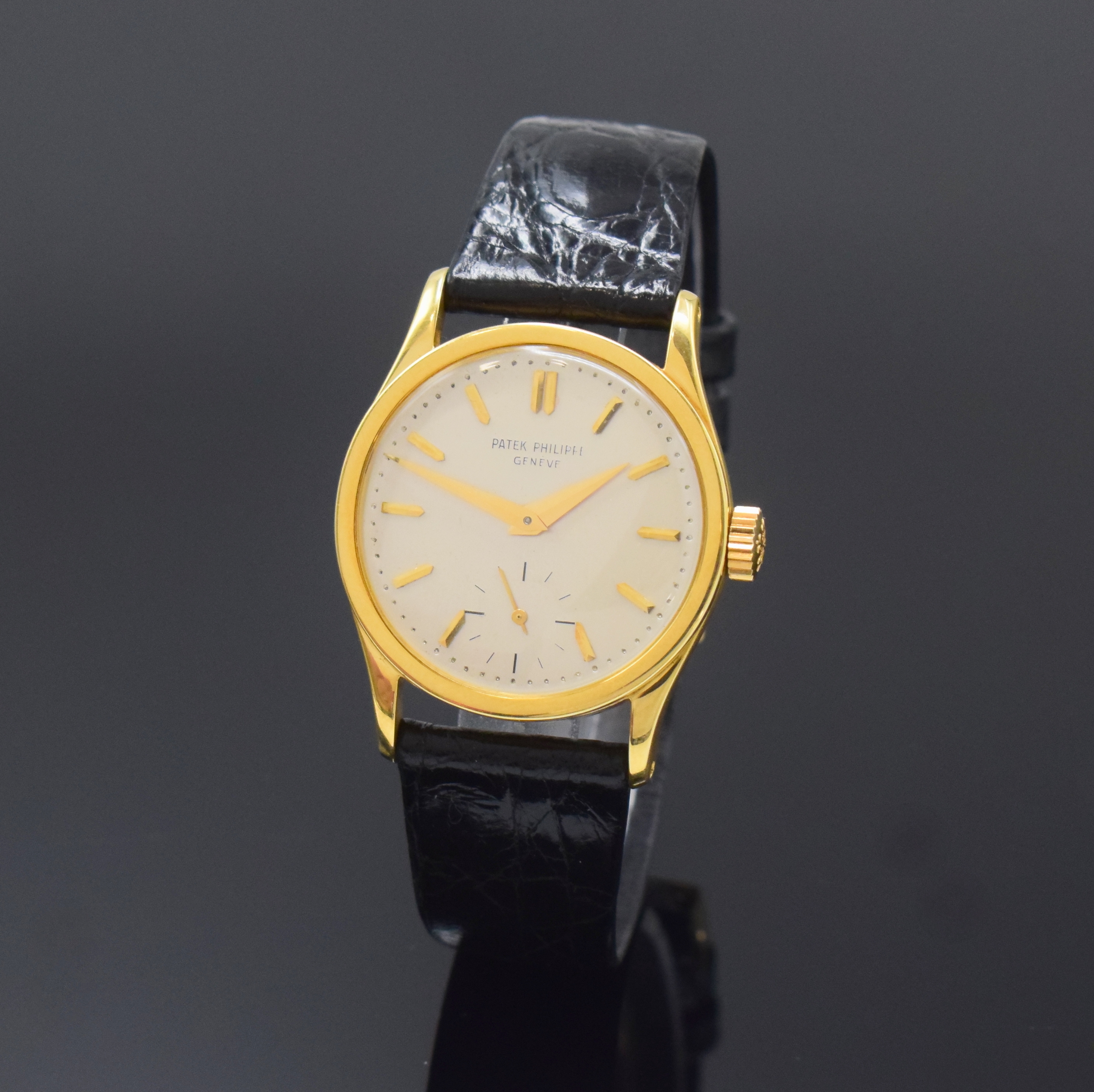 PATEK PHILIPPE Calatrava Armbanduhr in GG 750/000 Referenz 96, Schweiz um 1955, Handaufzug, Boden u. Glasrand aufgedr., neutr. Lederband inkl. ...