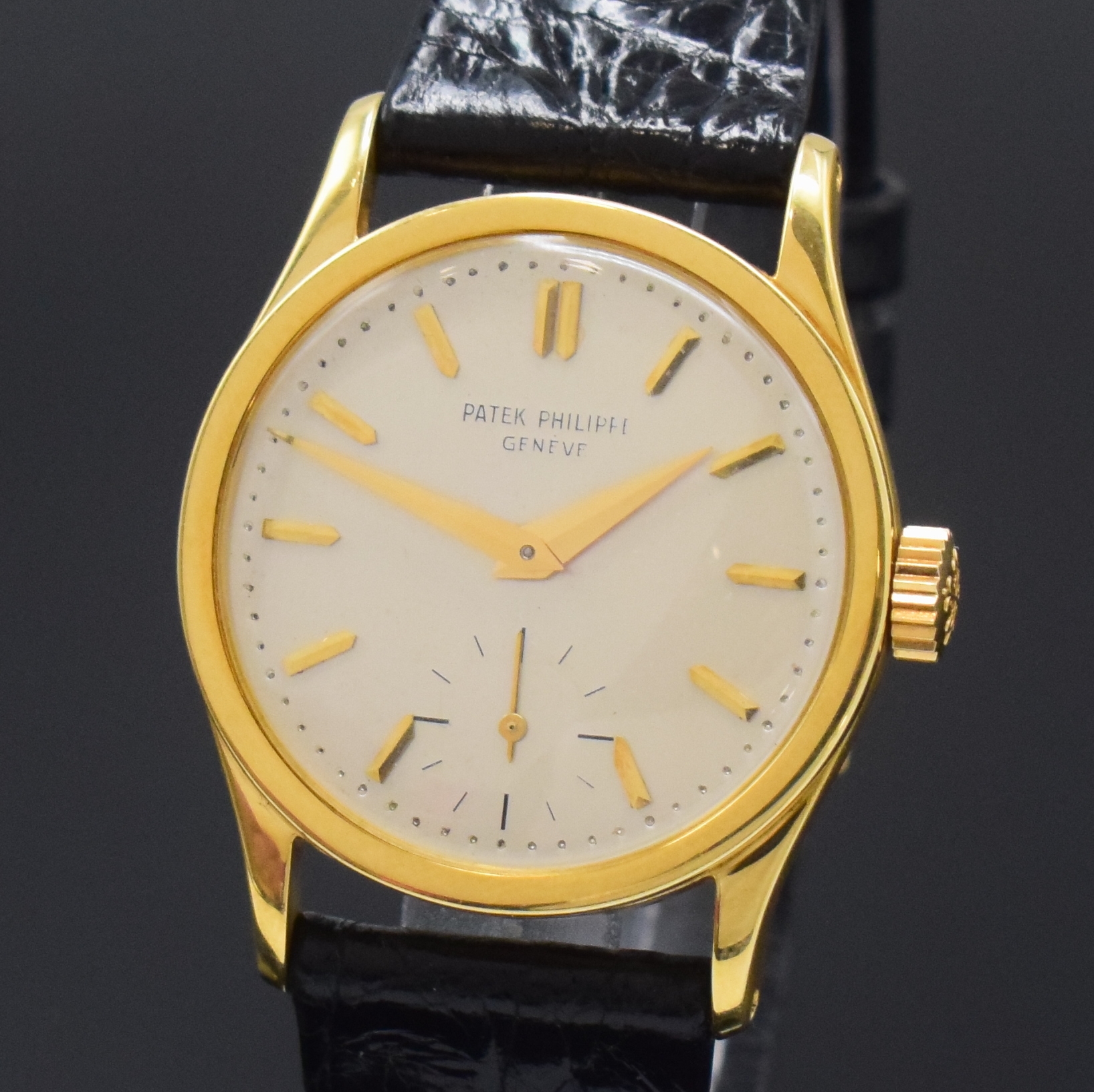 Detail a: PATEK PHILIPPE Calatrava Armbanduhr in GG 750/000 Referenz 96, Schweiz um 1955, Handaufzug, Boden u. Glasrand aufgedr., neutr. Lederband inkl. ...