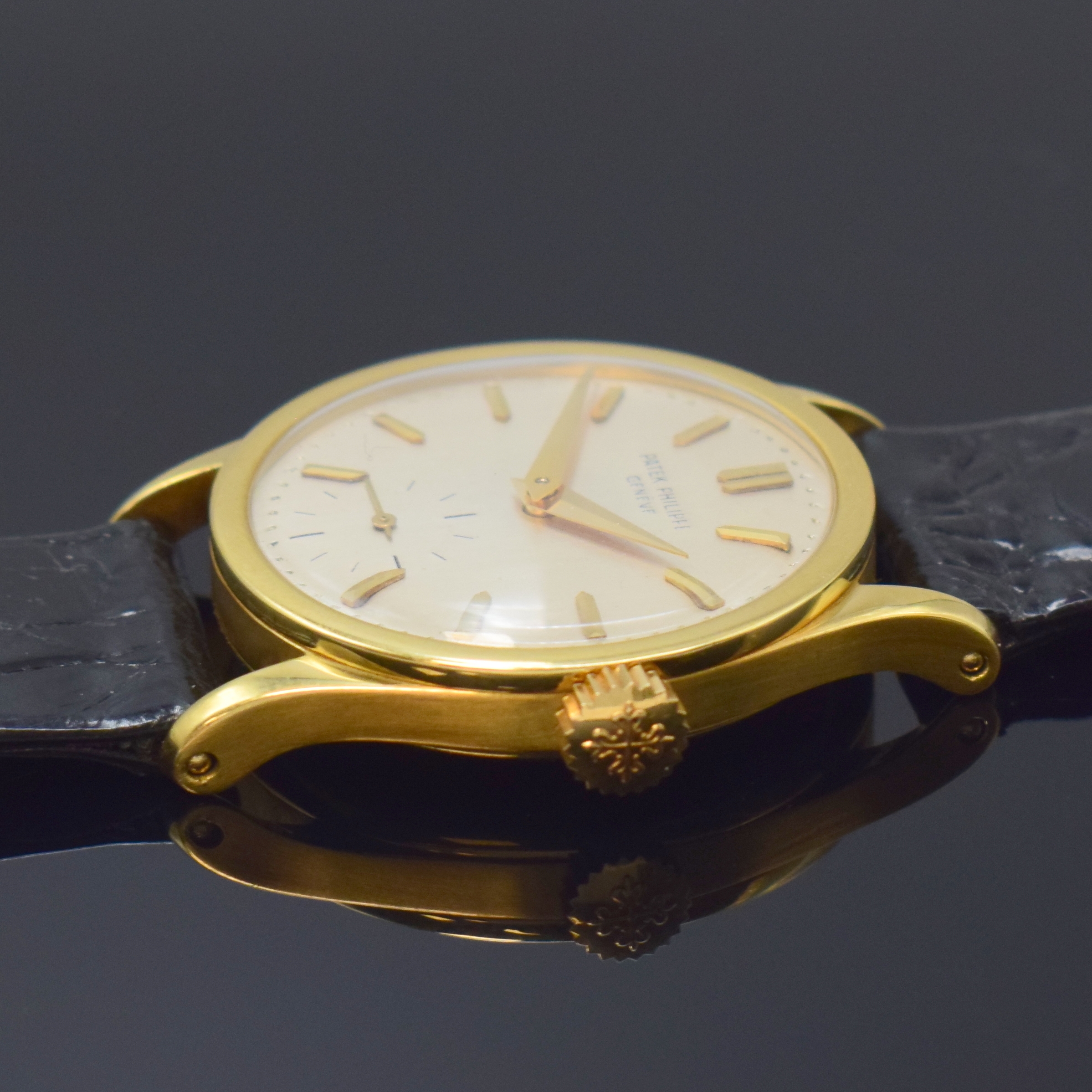 Detail c: PATEK PHILIPPE Calatrava Armbanduhr in GG 750/000 Referenz 96, Schweiz um 1955, Handaufzug, Boden u. Glasrand aufgedr., neutr. Lederband inkl. ...
