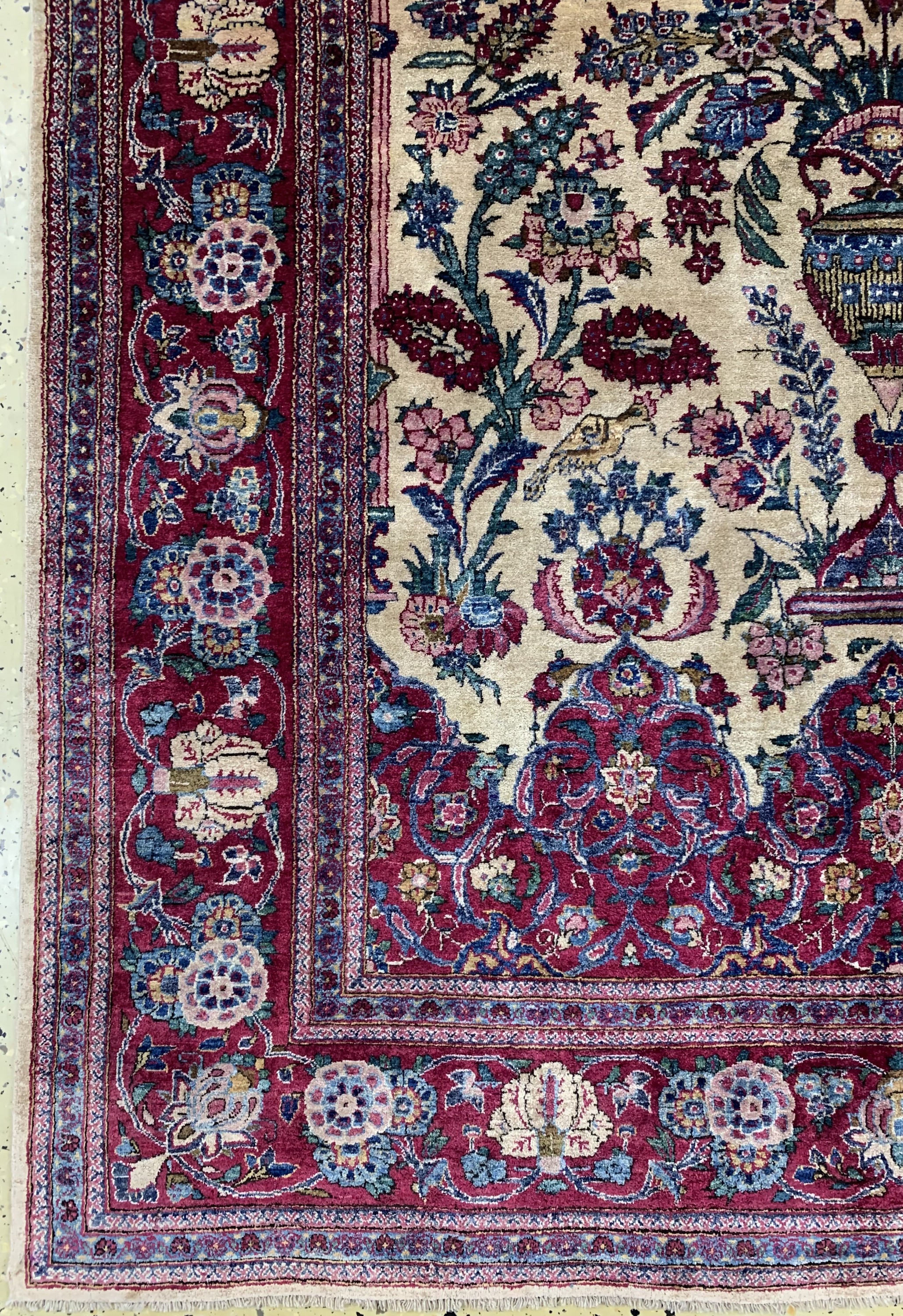 Detail b: Keschan Seide antik, Persien, um 1910/1920,reine Naturseide, ca. 210 x 129 cm, gereinigt,EHZ: 1-2