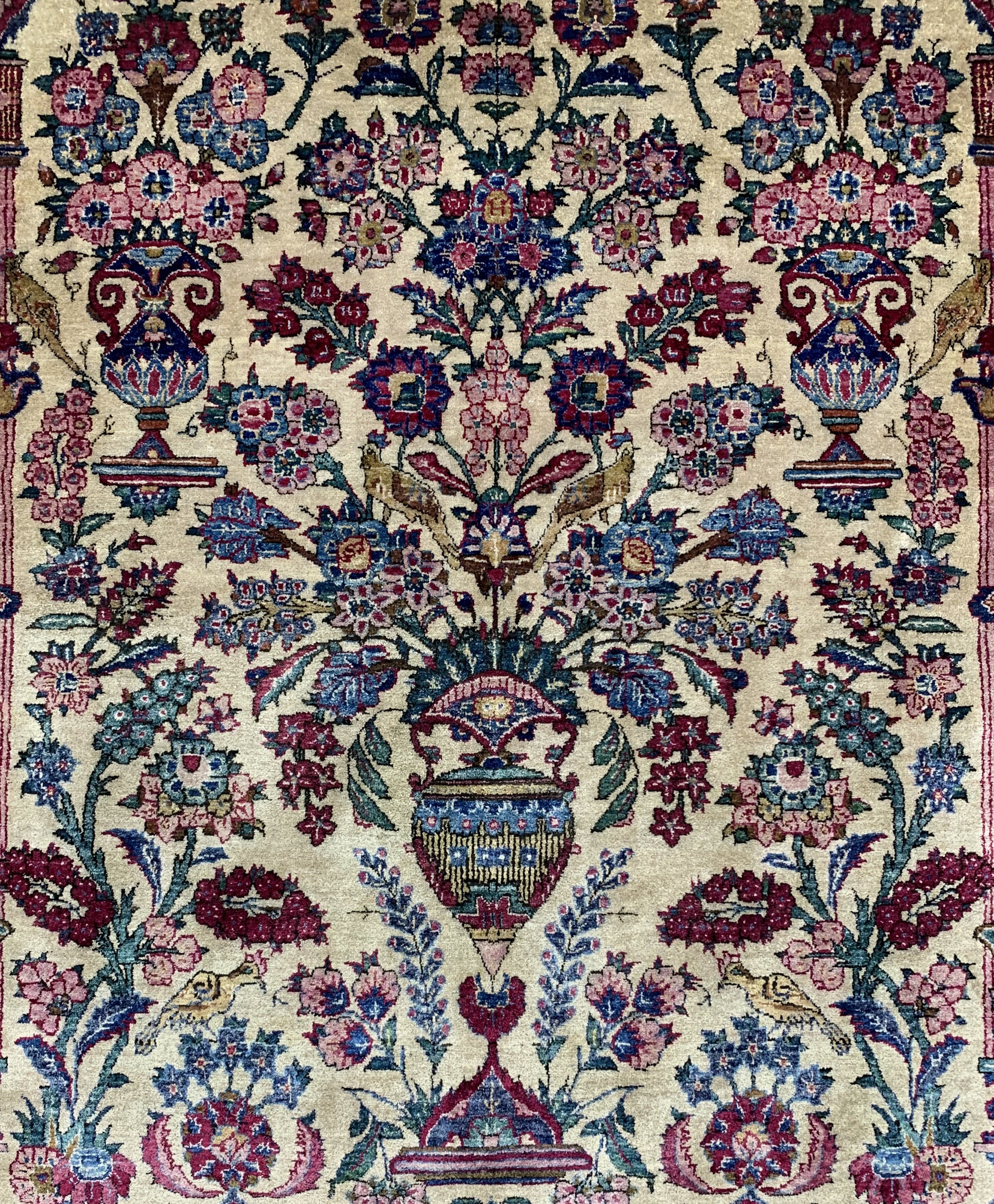 Detail c: Keschan Seide antik, Persien, um 1910/1920,reine Naturseide, ca. 210 x 129 cm, gereinigt,EHZ: 1-2