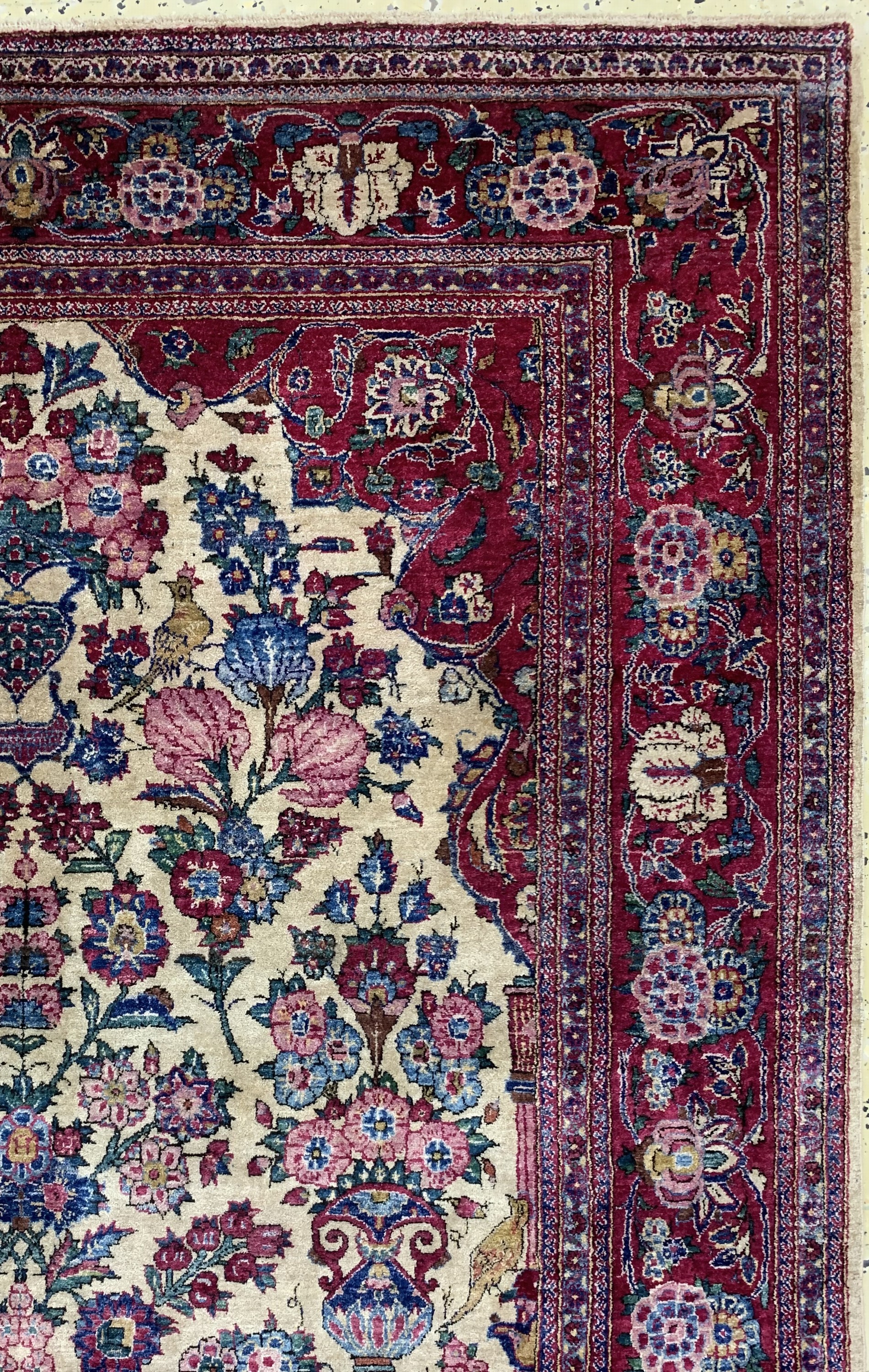 Detail e: Keschan Seide antik, Persien, um 1910/1920,reine Naturseide, ca. 210 x 129 cm, gereinigt,EHZ: 1-2