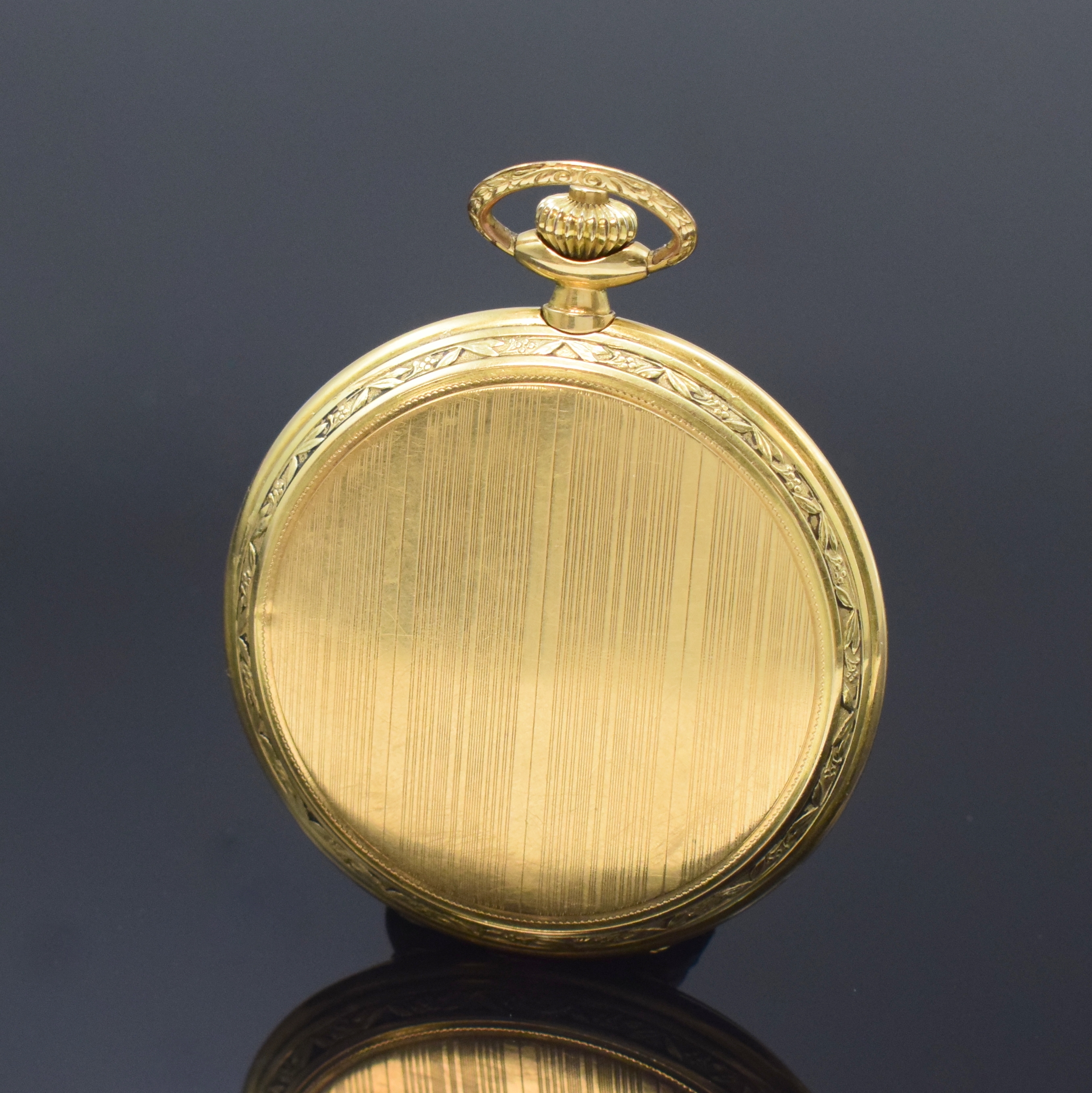 Detail c: ETERNA Savonette Herrentaschenuhr in GG 585/000, Schweiz um 1925, guill. 2-Deckel Goldgeh. l. dell., Sprungdeckel mit grav. Monogramm KB, gold. ...