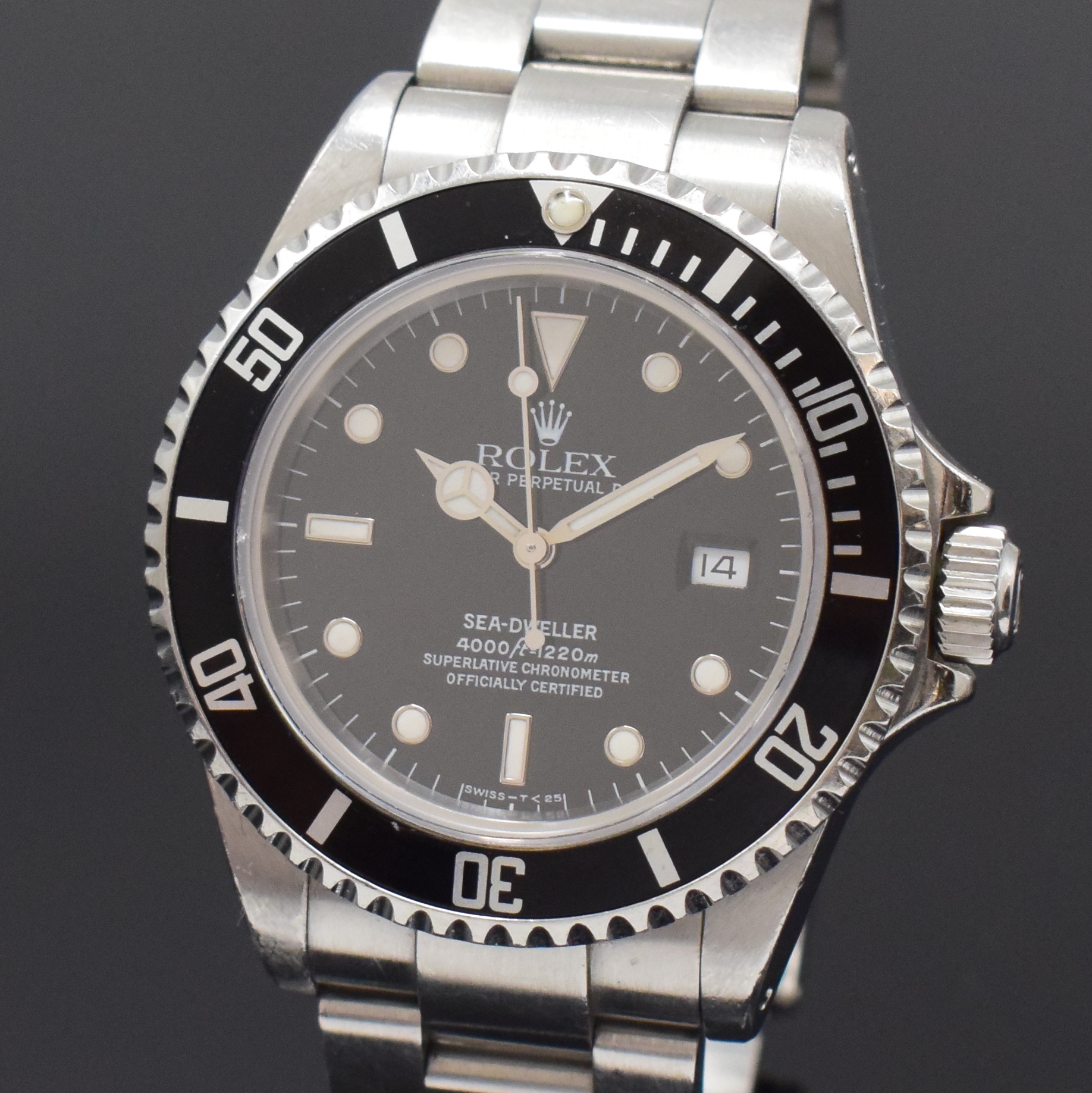 Detail a: ROLEX Sea-Dweller Referenz 16600 Taucheruhr in Stahl/Stahlband, Schweiz um 1991, Automatik, Oystergeh. m. seitl. Heliumventil, eins. rast. drehb. ...