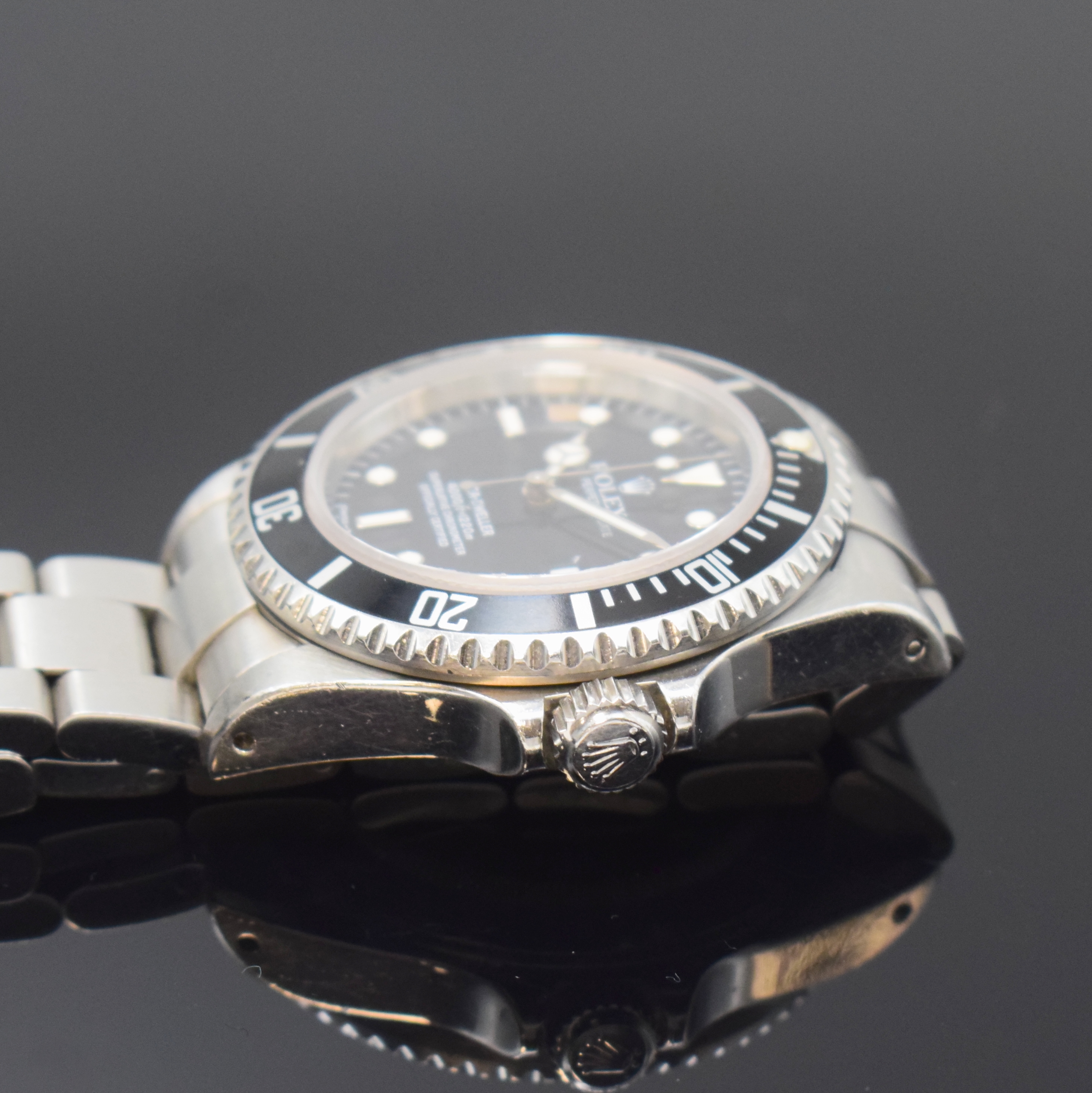 Detail c: ROLEX Sea-Dweller Referenz 16600 Taucheruhr in Stahl/Stahlband, Schweiz um 1991, Automatik, Oystergeh. m. seitl. Heliumventil, eins. rast. drehb. ...